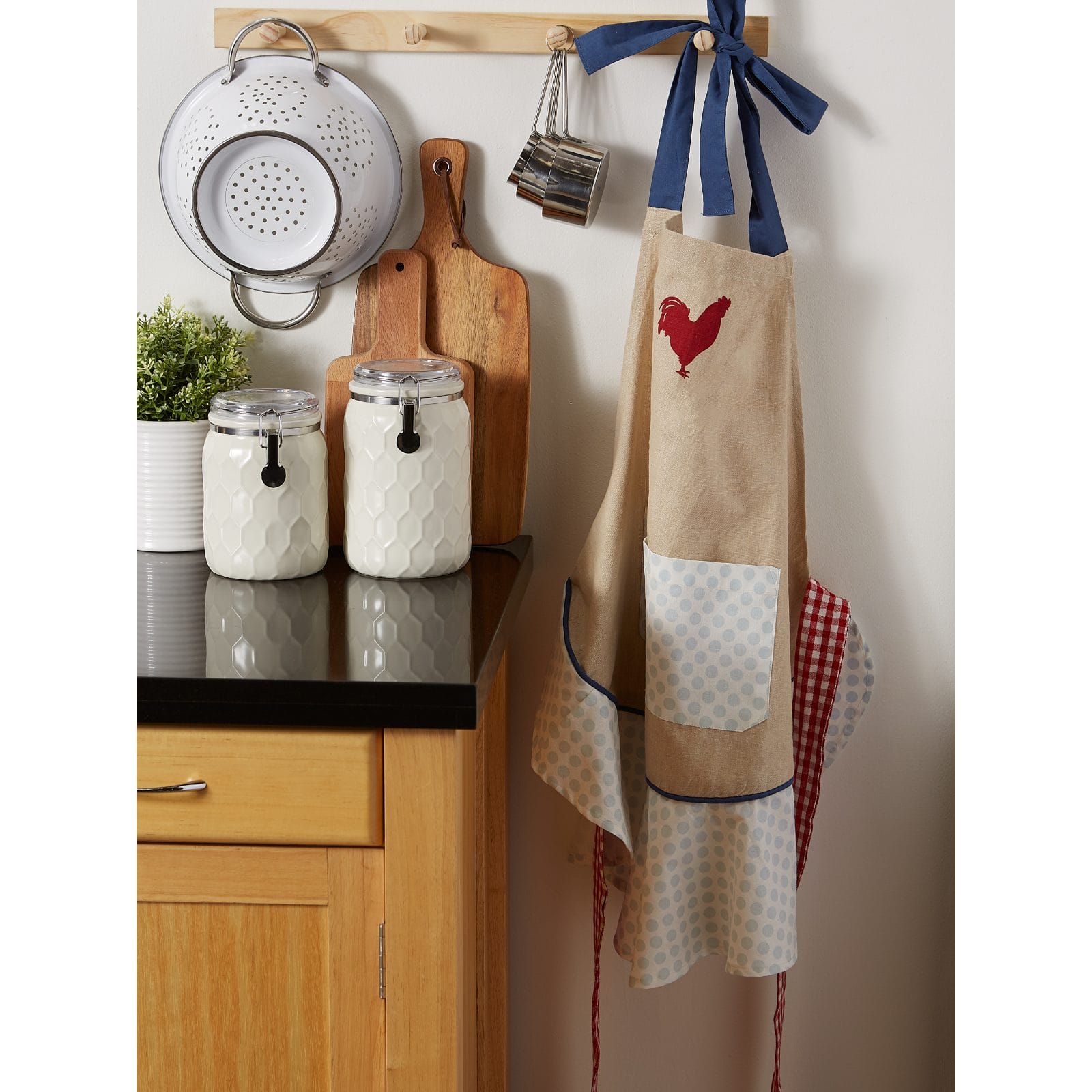 DII&#xAE; Red Rooster Ruffle Apron