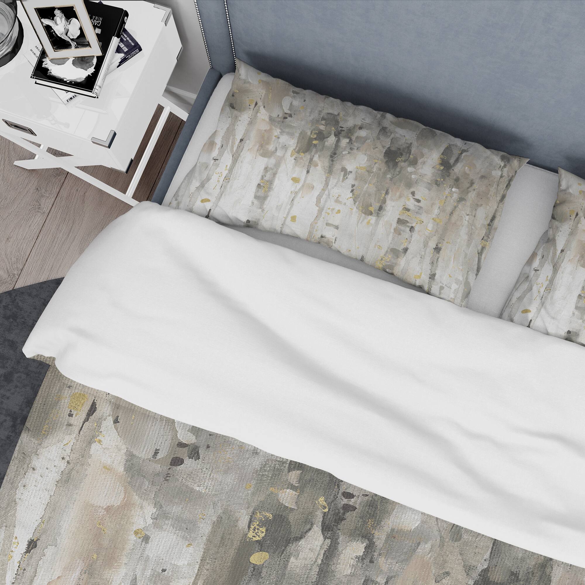 Designart &#x27;The Modern Grey Forest IV&#x27; Glam Bedding Set - Duvet Cover &#x26; Shams