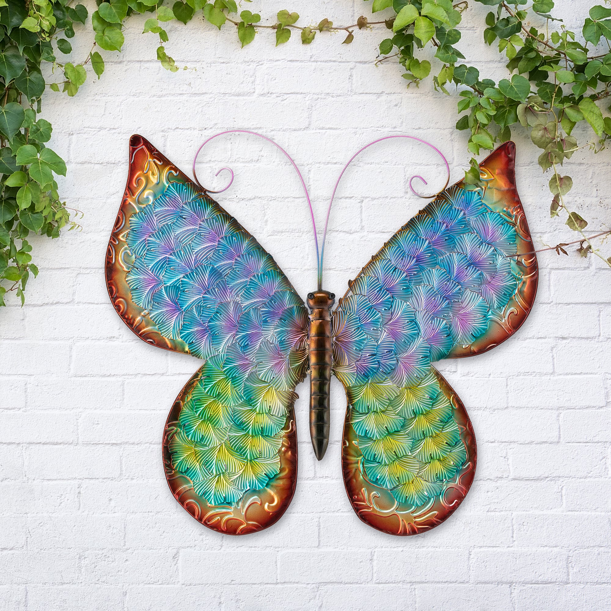 Glitzhome&#xAE; 20&#x22; Colorful Butterfly Metal Wall D&#xE9;cor