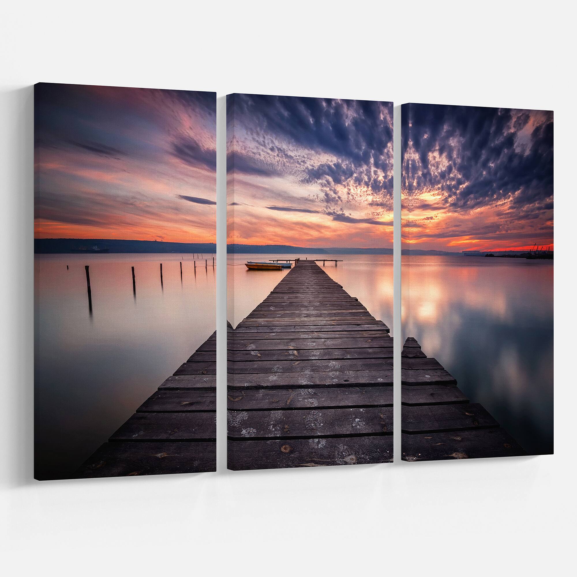 Designart - Colorful Sunset Over Lake - Landscape Photography Canvas Print