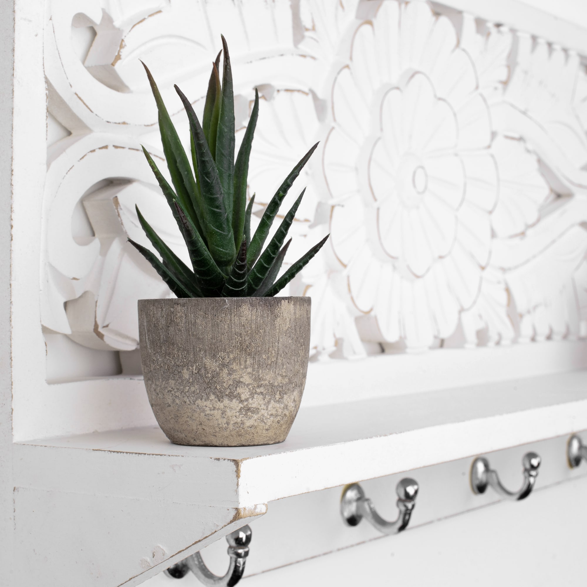 24&#x22; White Carved Wooden Wall Shelf &#x26; Coat Rack