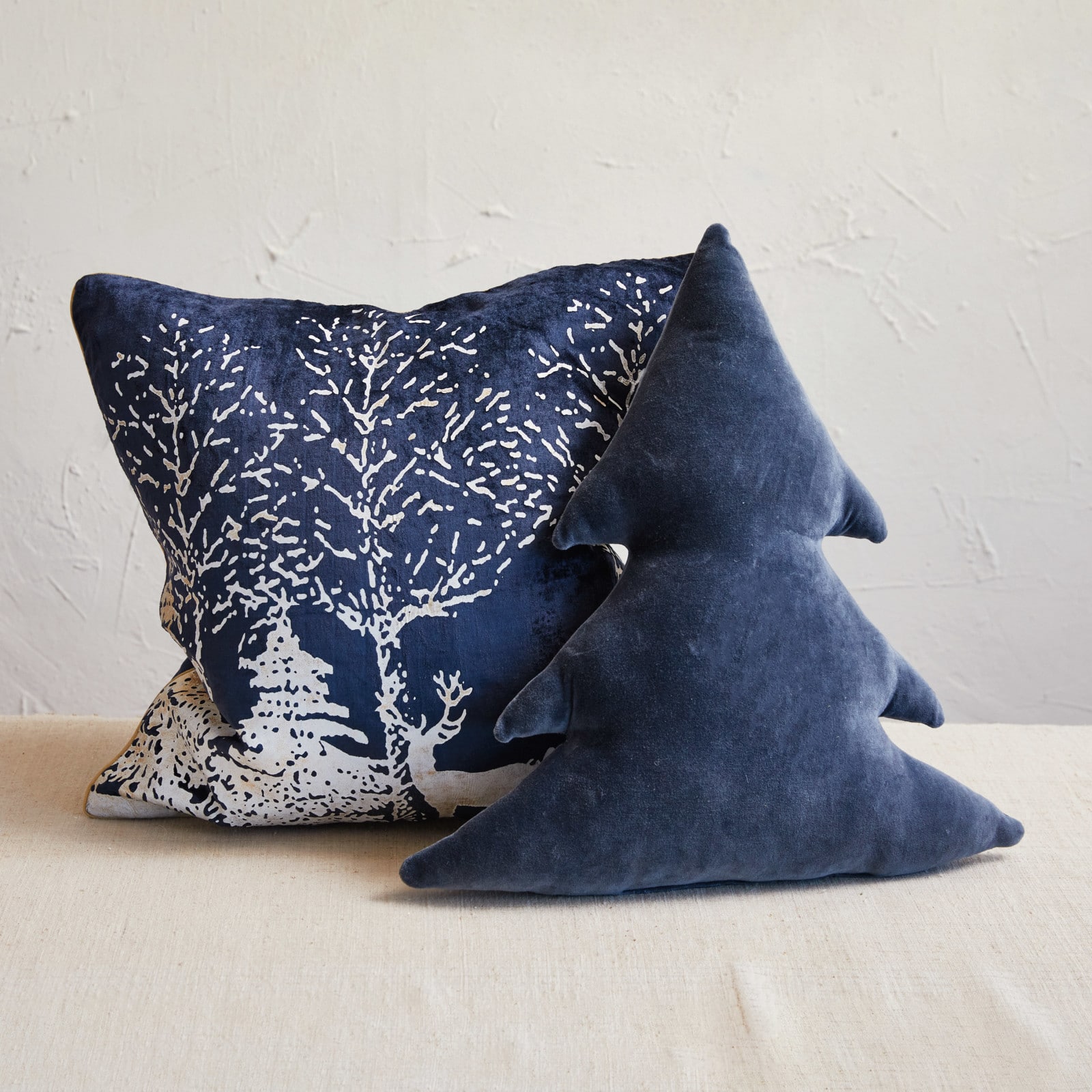 18&#x22; Blue Cotton Velvet Tree-Shaped Throw Pillow