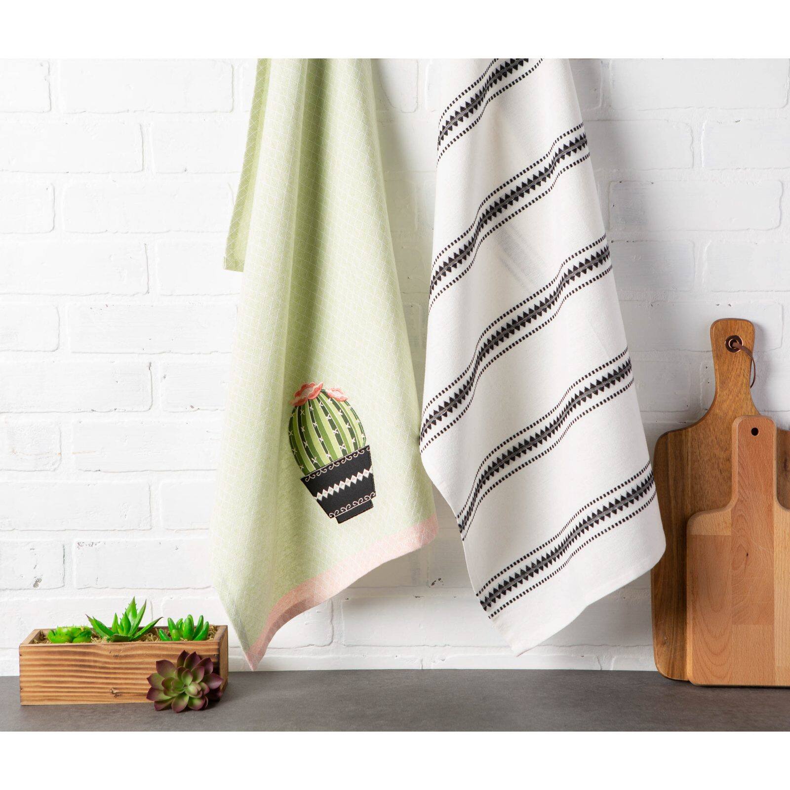 DII® Cactus Embellished Dishtowel Set