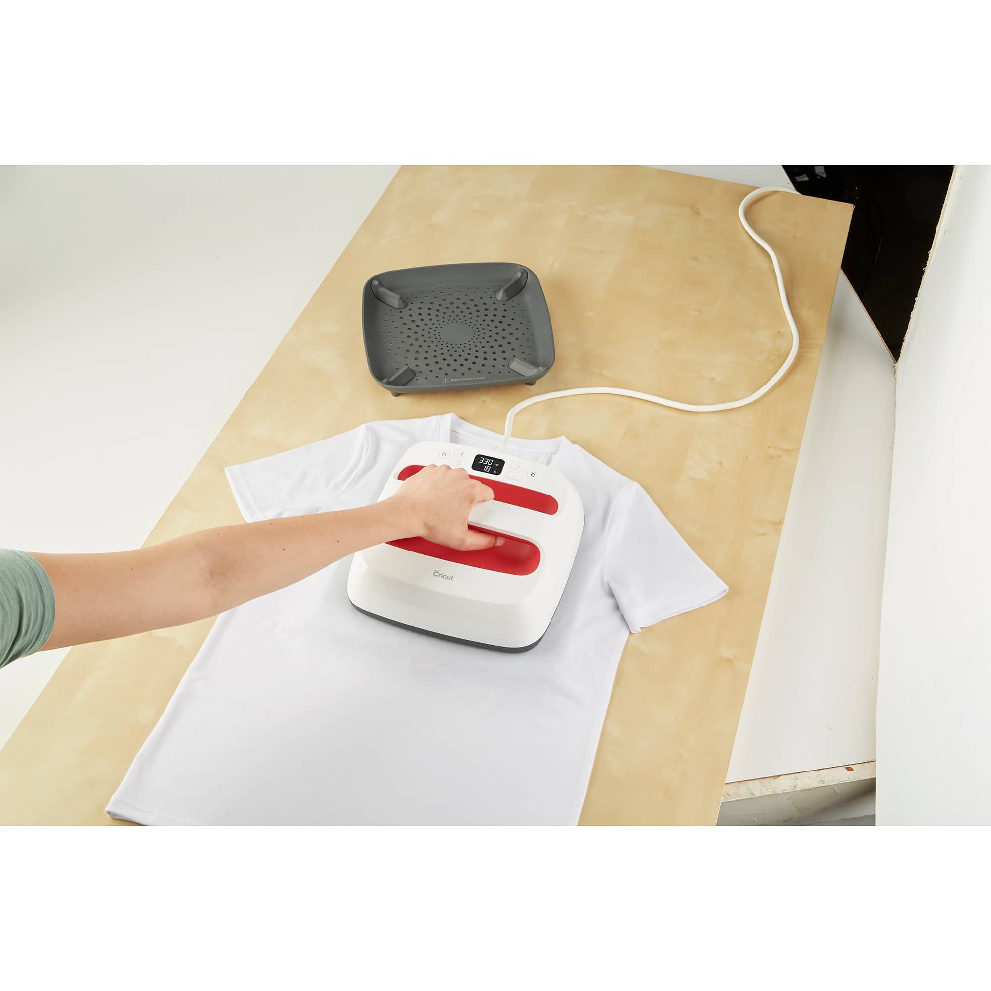 6 Pack: Cricut® Blank Crew Neck Men's T-Shirt