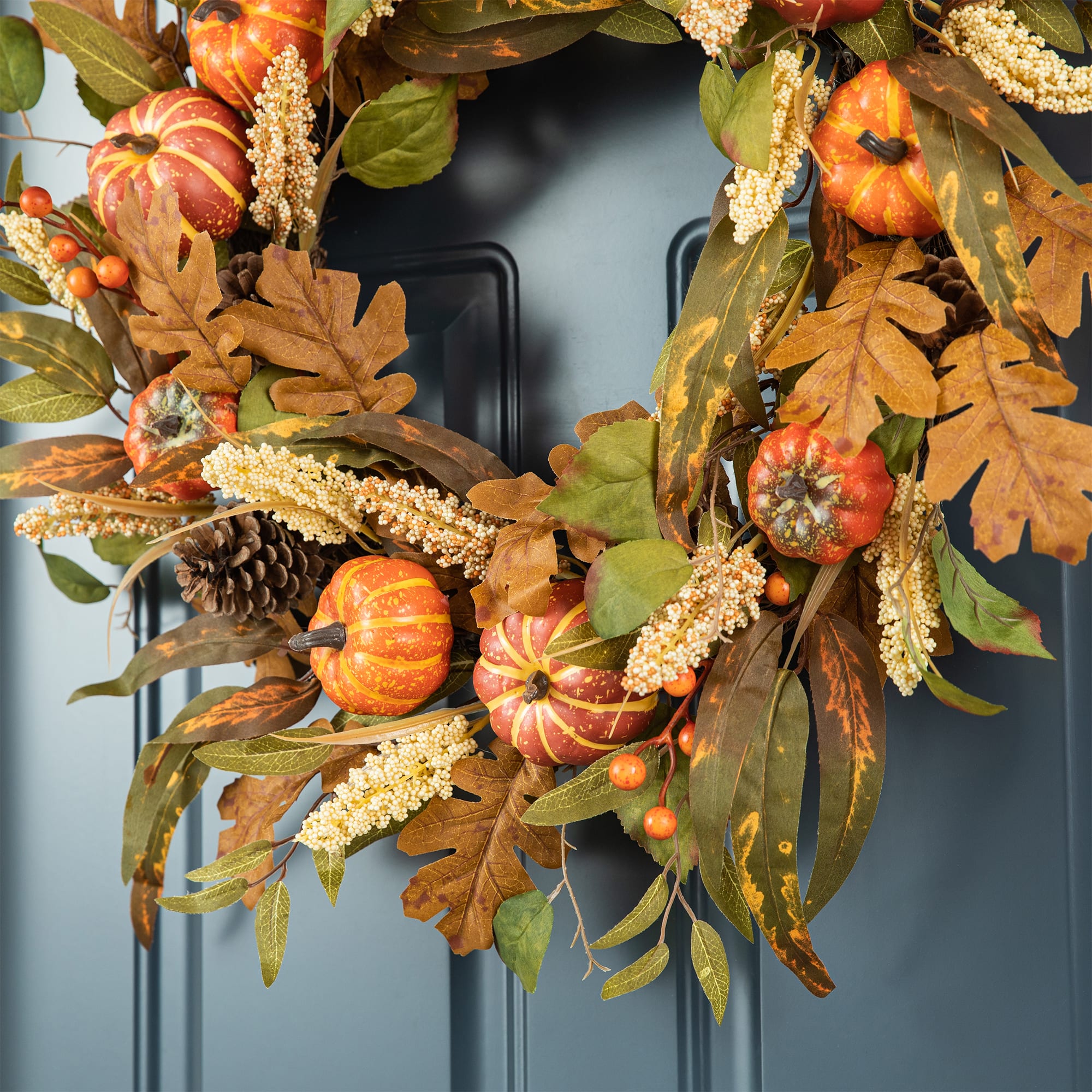 Glitzhome® 24" Fall Pumpkin Leaf Floral Wreath