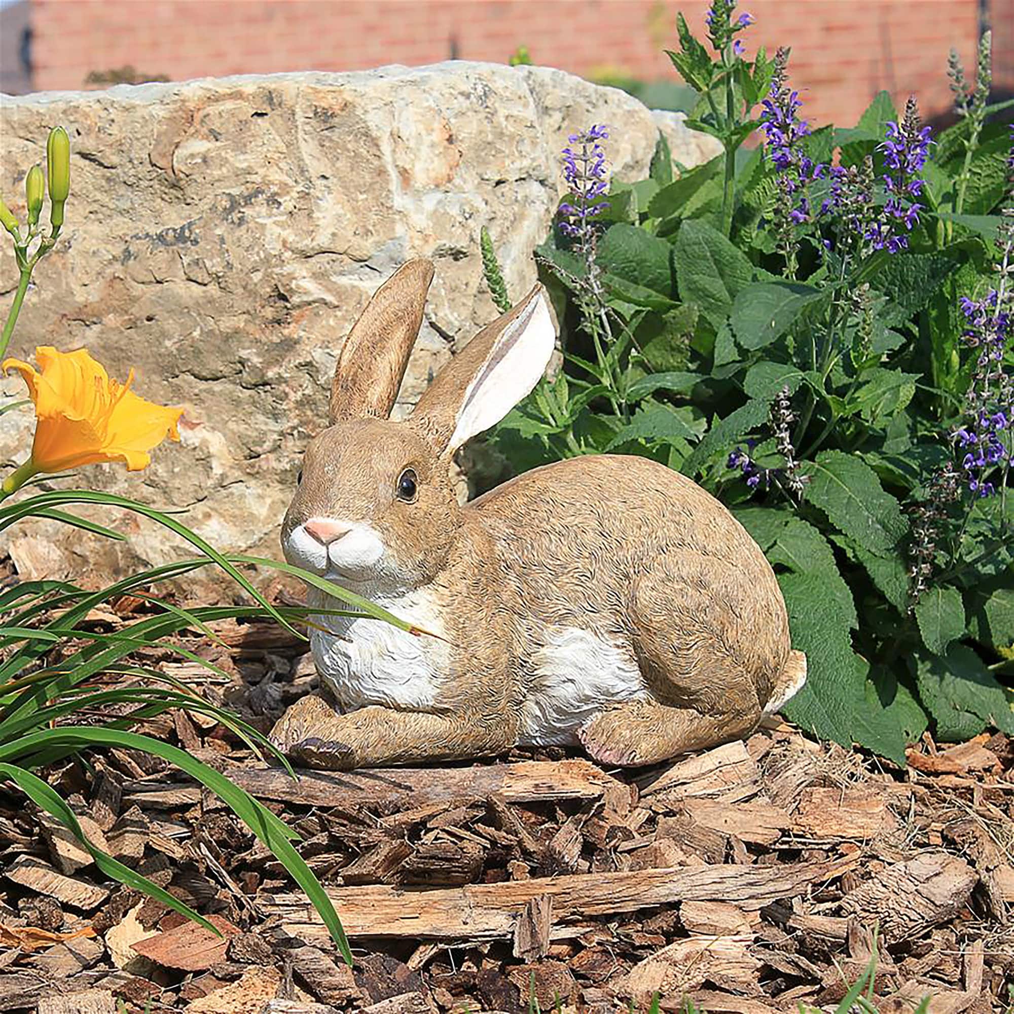 Design Toscano 7" Bashful the Garden Rabbit Statue