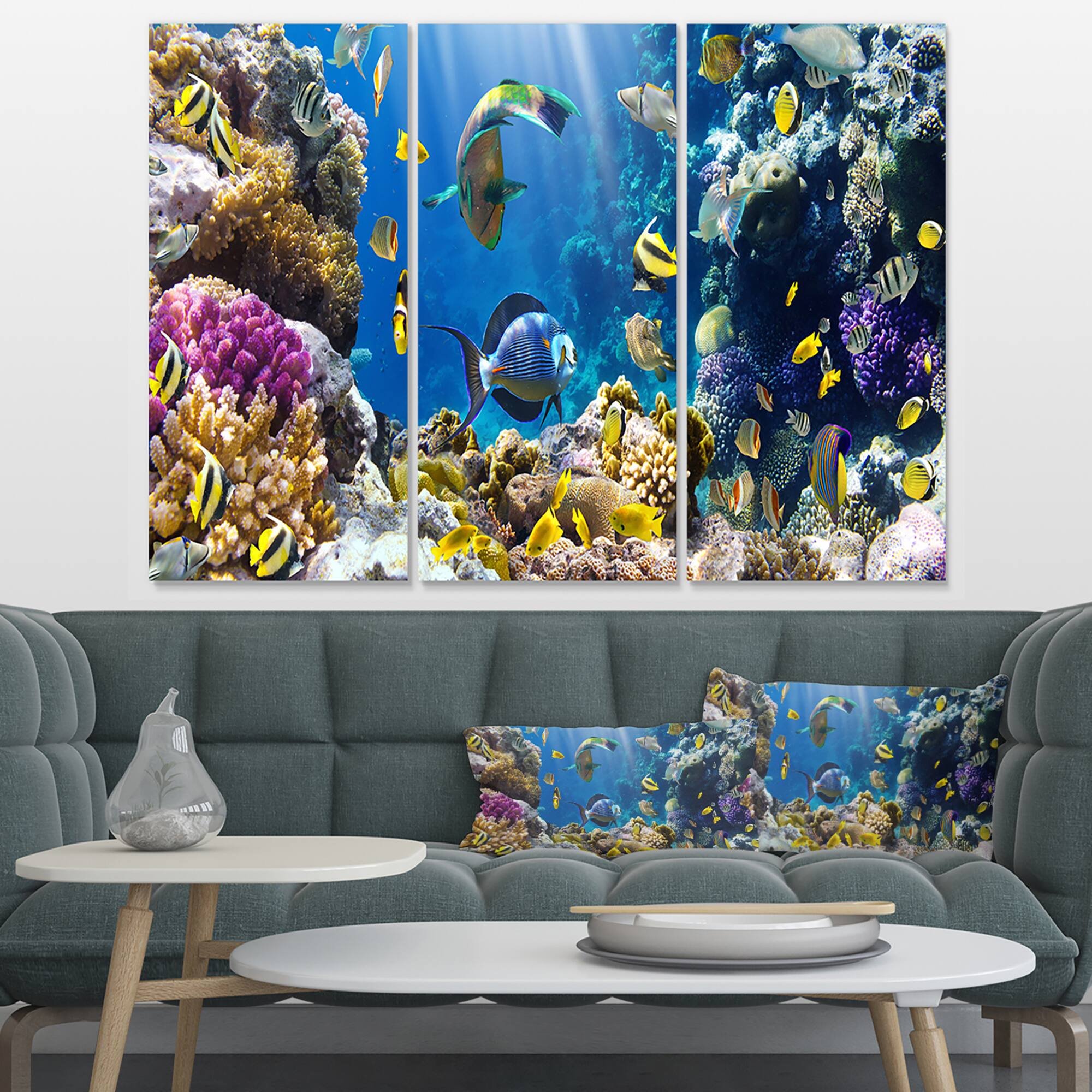 Designart - Fish in Coral Reef