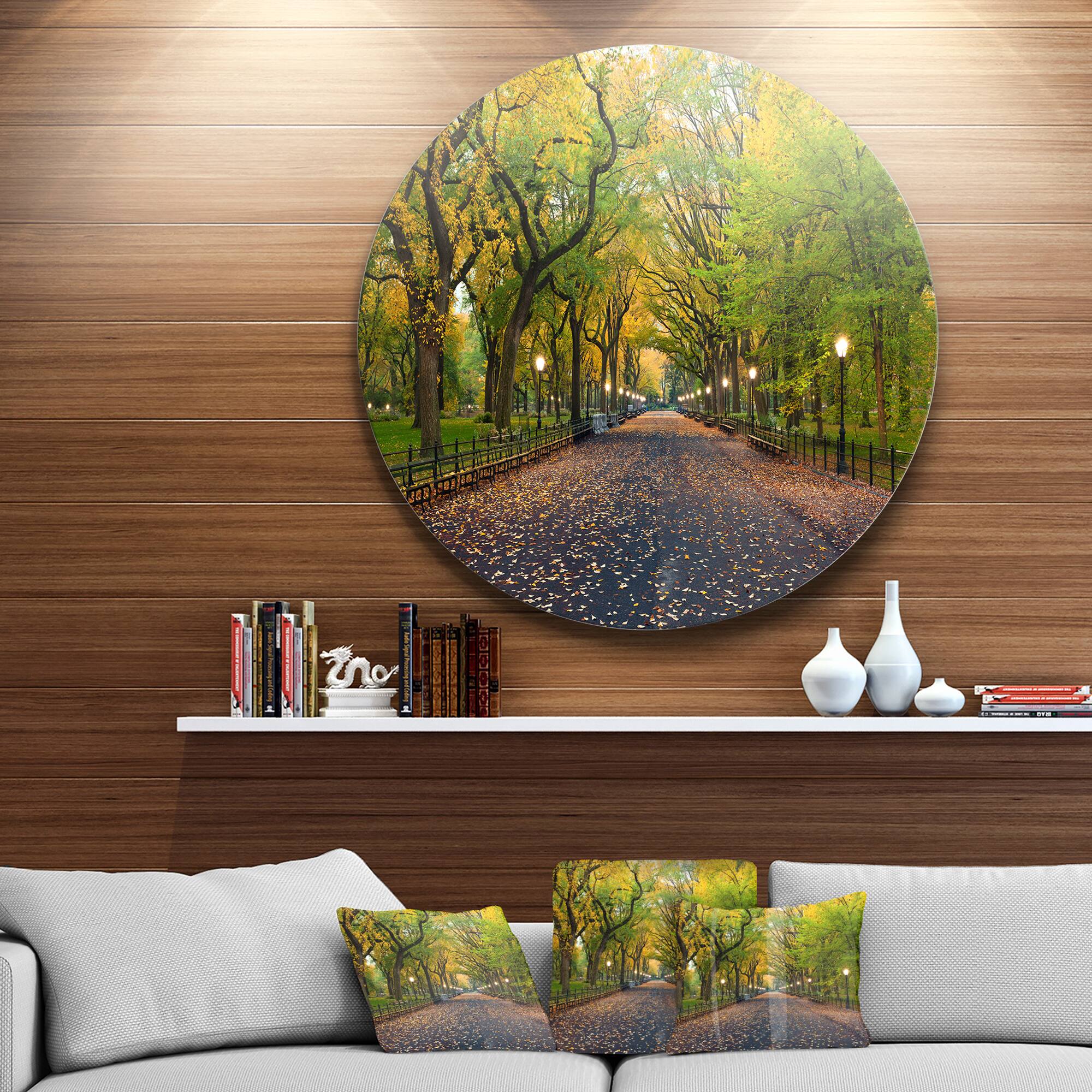 Designart - The Mall Area in Central Park&#x27; Disc Large Landscape Metal Circle Wall Art