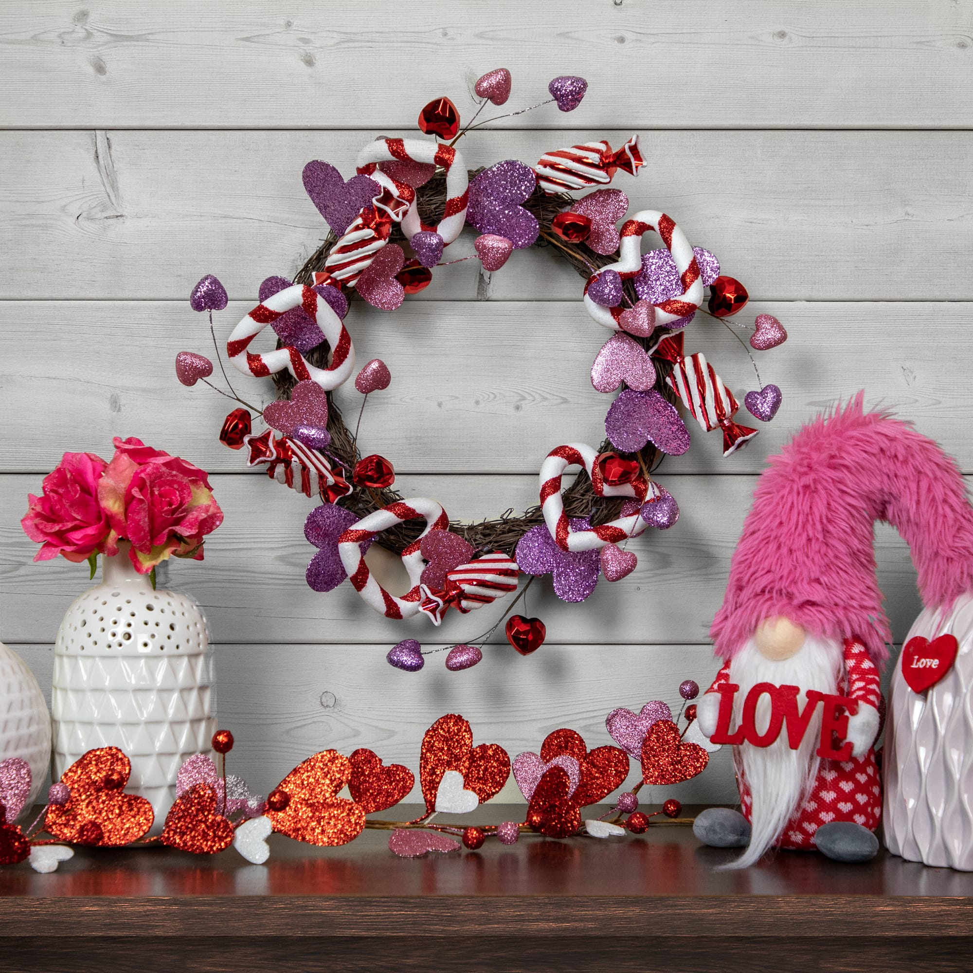 16&#x22; Pink &#x26; Purple Valentine&#x27;s Day Candies &#x26; Hearts Wreath