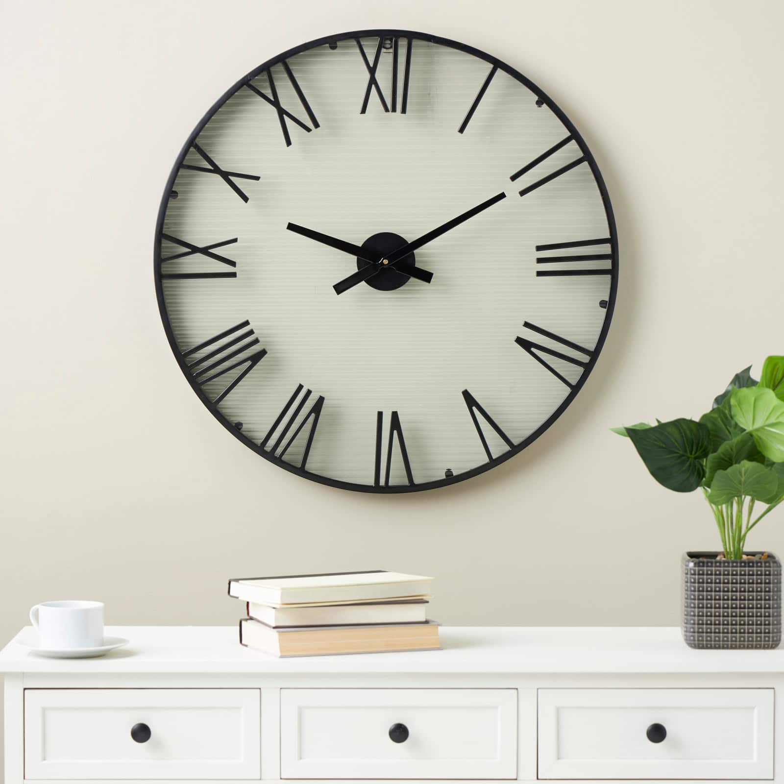 28&#x22; Black Metal Wall Clock with Clear Glass Face