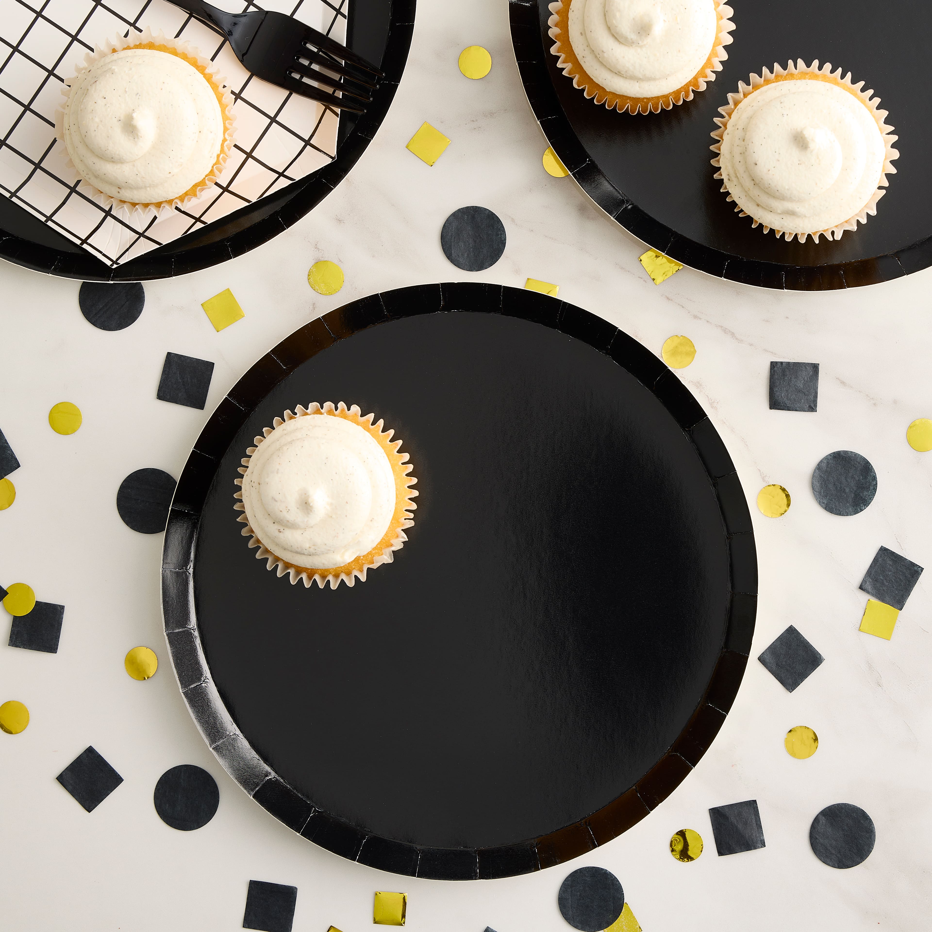 9" Solid Paper Plates by Celebrate It