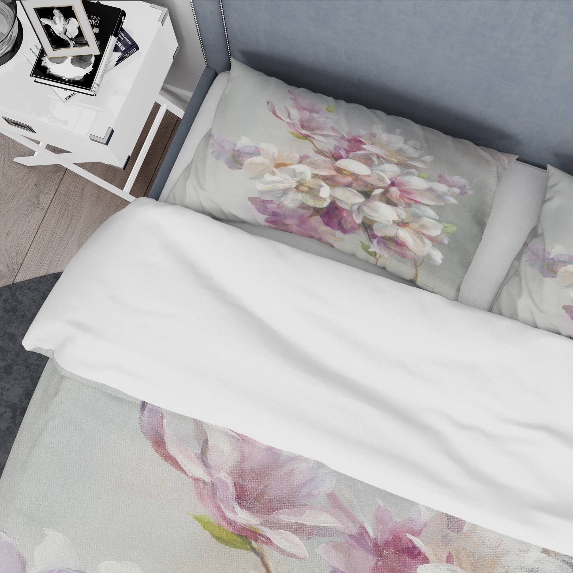 Designart &#x27;Pink Magnolia Flowers&#x27; Shabby Bedding Set - Duvet Cover &#x26; Shams