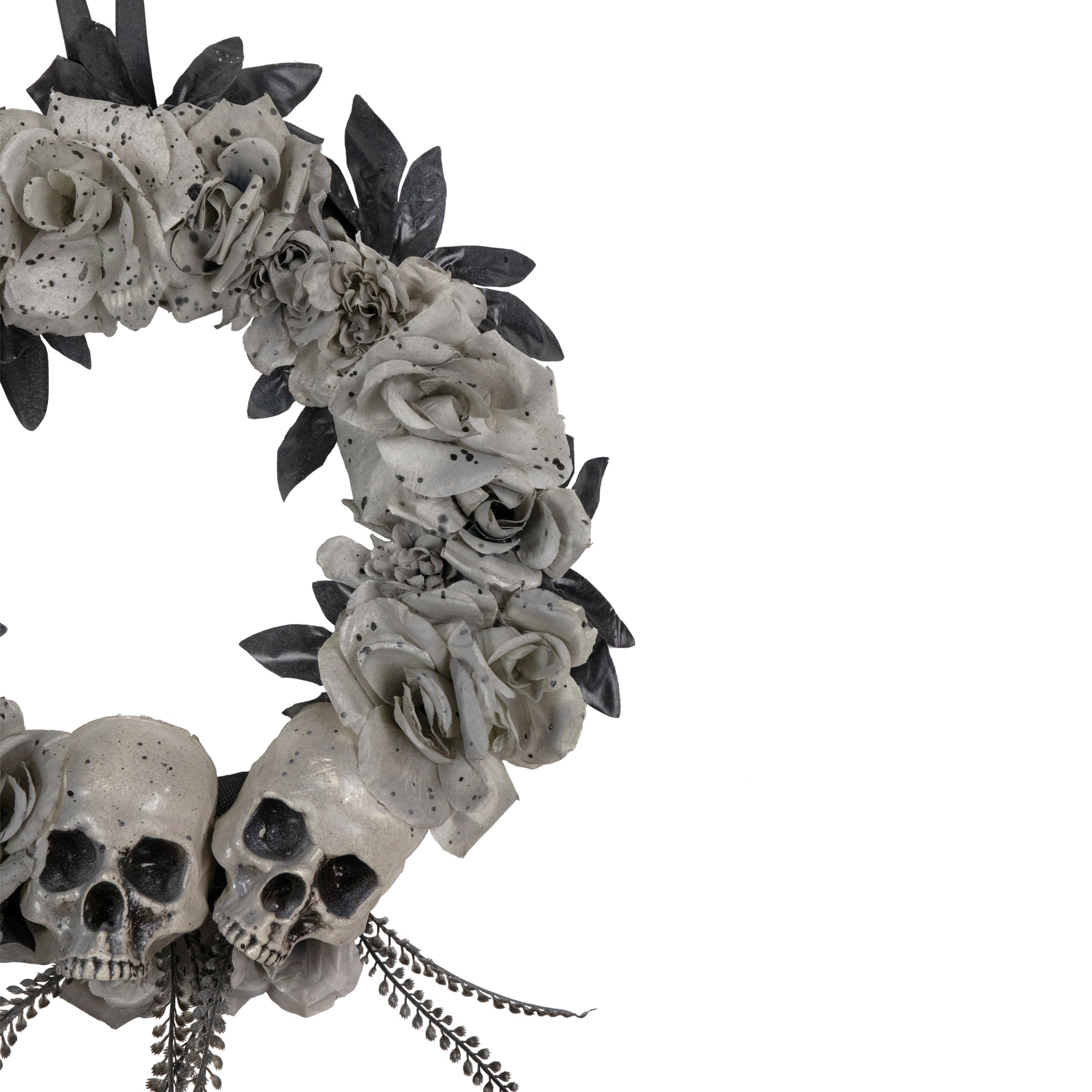 16&#x22; Double Skull &#x26; Gray Roses Halloween Wreath