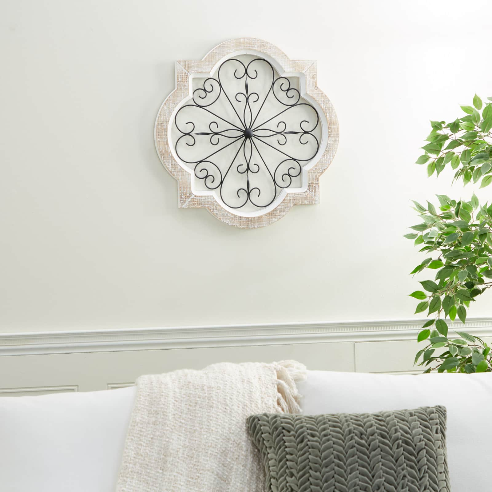 22&#x22; White Wood Farmhouse Wall D&#xE9;cor