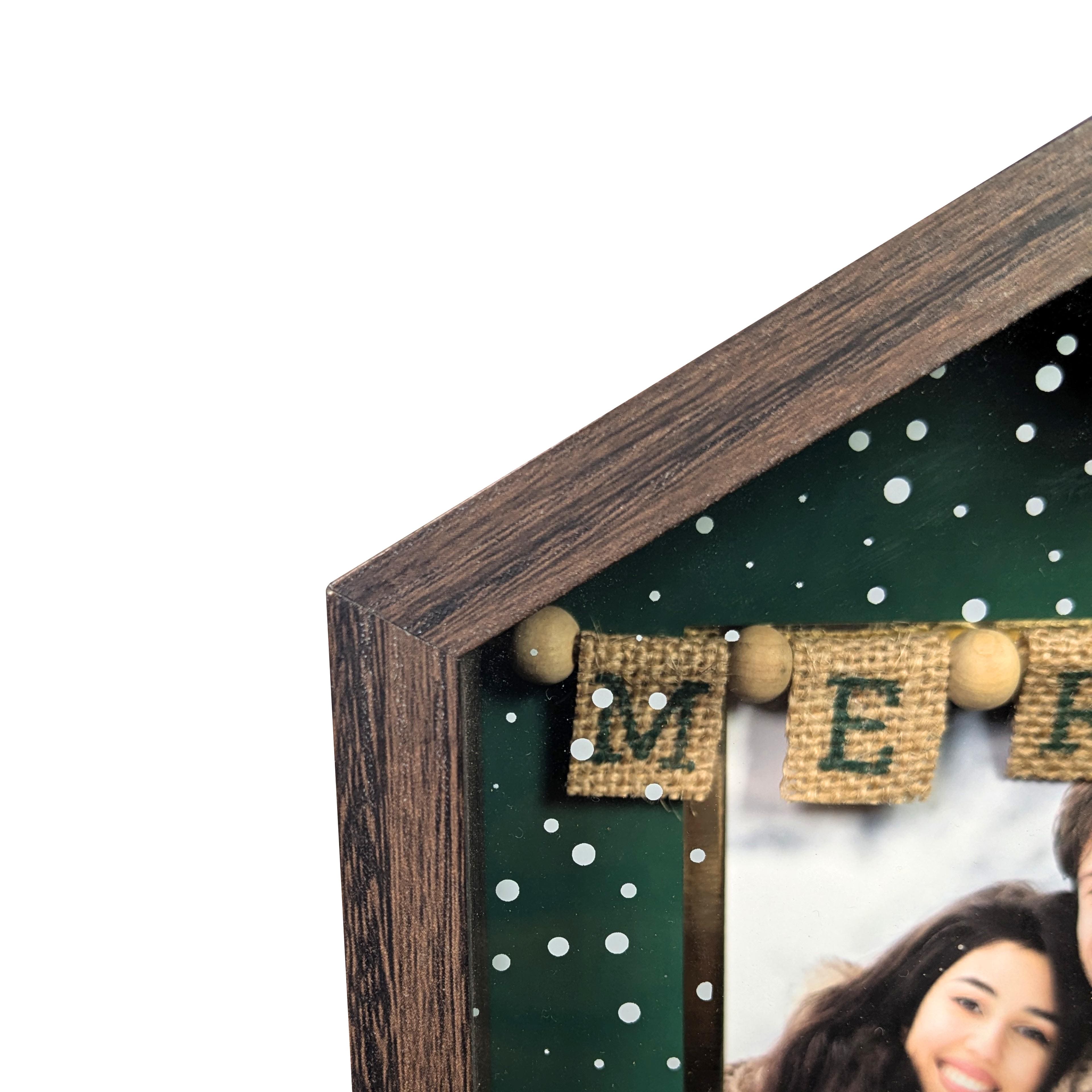 4&#x22; x 6&#x22; LED Merry House Tabletop Frame by Studio D&#xE9;cor&#xAE;