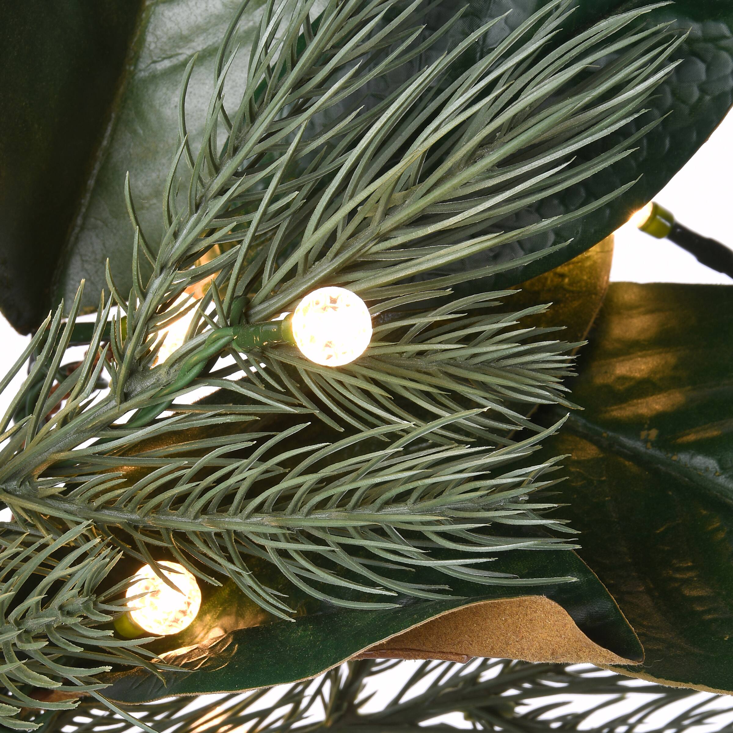 24" Warm White LED Magnolia Mix Pine Wreath