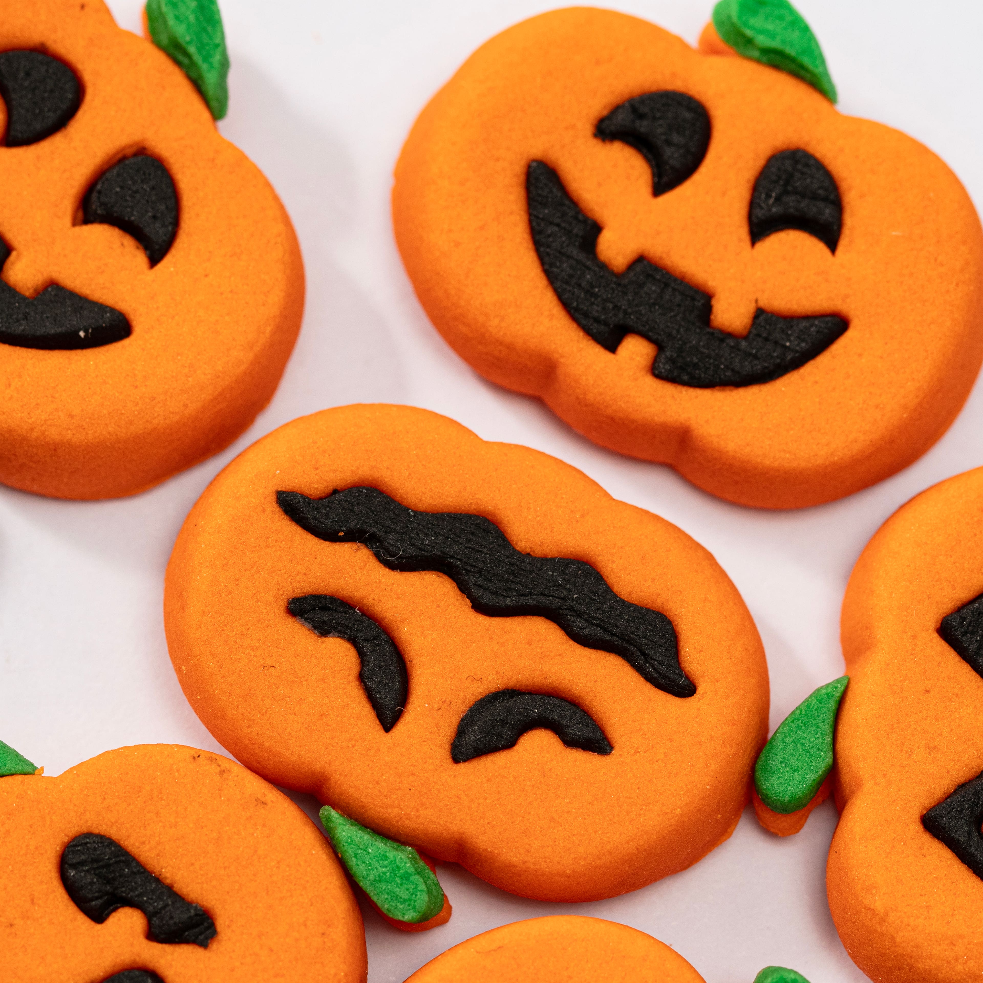 PME Cake Sweet Street® Pumpkin Icing Decorations