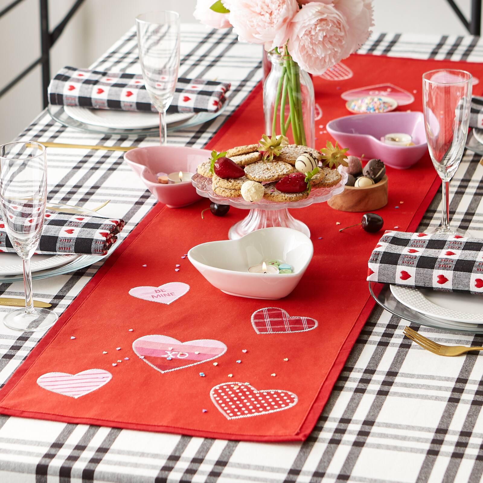 DII&#xAE; 54&#x22; Hearts Embellished Table Runner