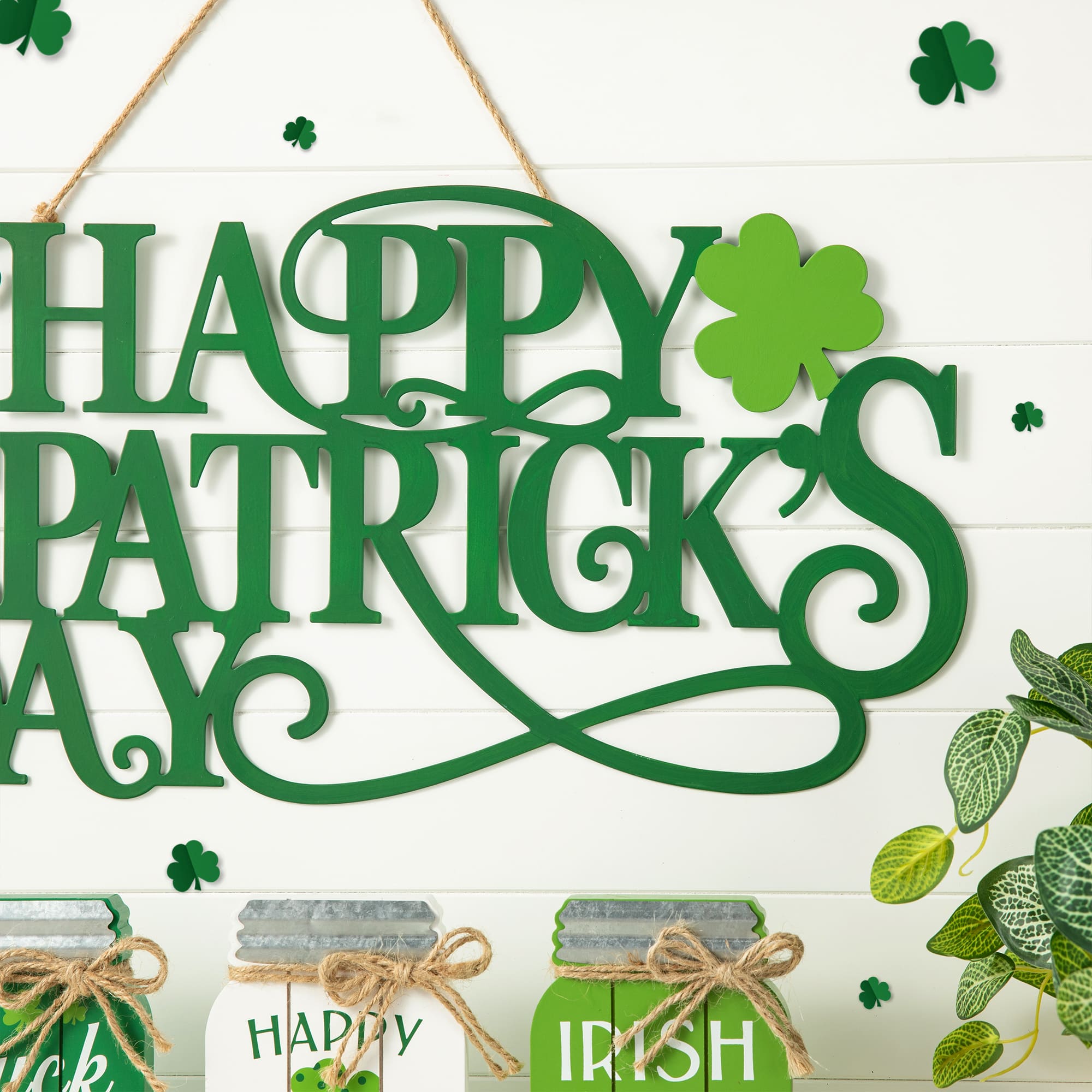 Glitzhome&#xAE; 24&#x22; Metal &#x22;HAPPY St. Patrick&#x27;s Day&#x22; Wall Decor