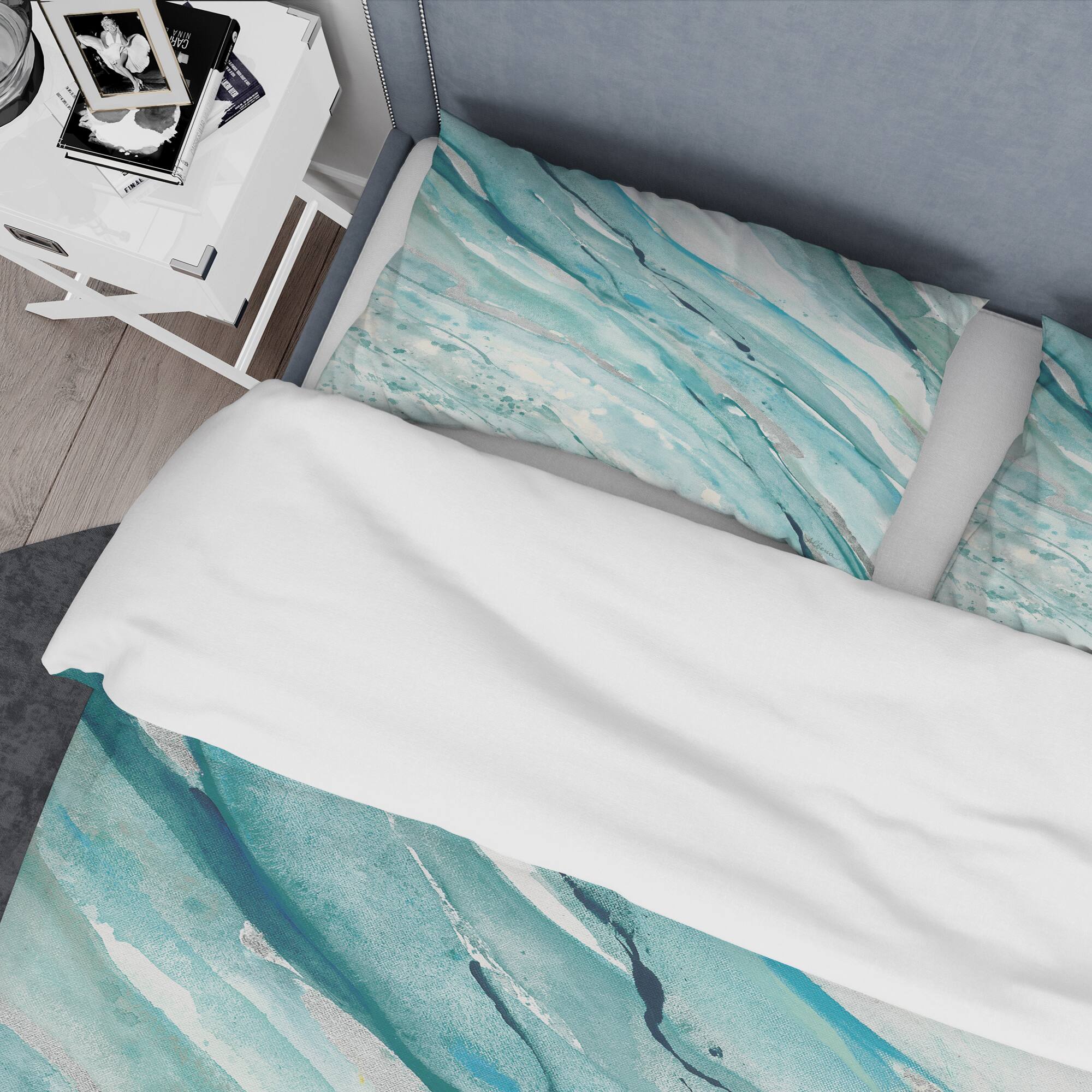 Designart &#x27;Silver Springs I Blue Green&#x27; Farmhouse Bedding Set - Duvet Cover &#x26; Shams