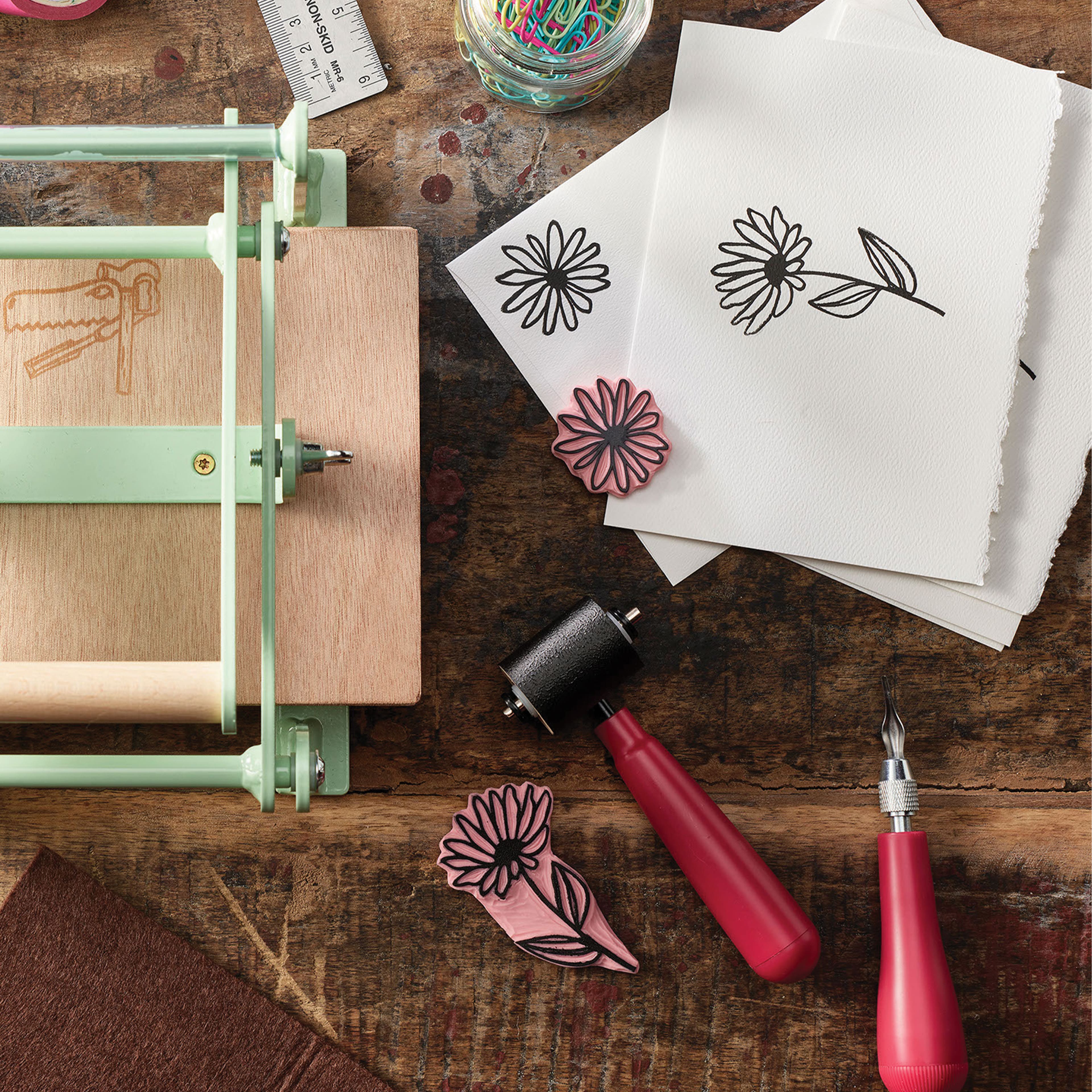 Speedball&#xAE; 2&#x22; Soft Rubber Brayer