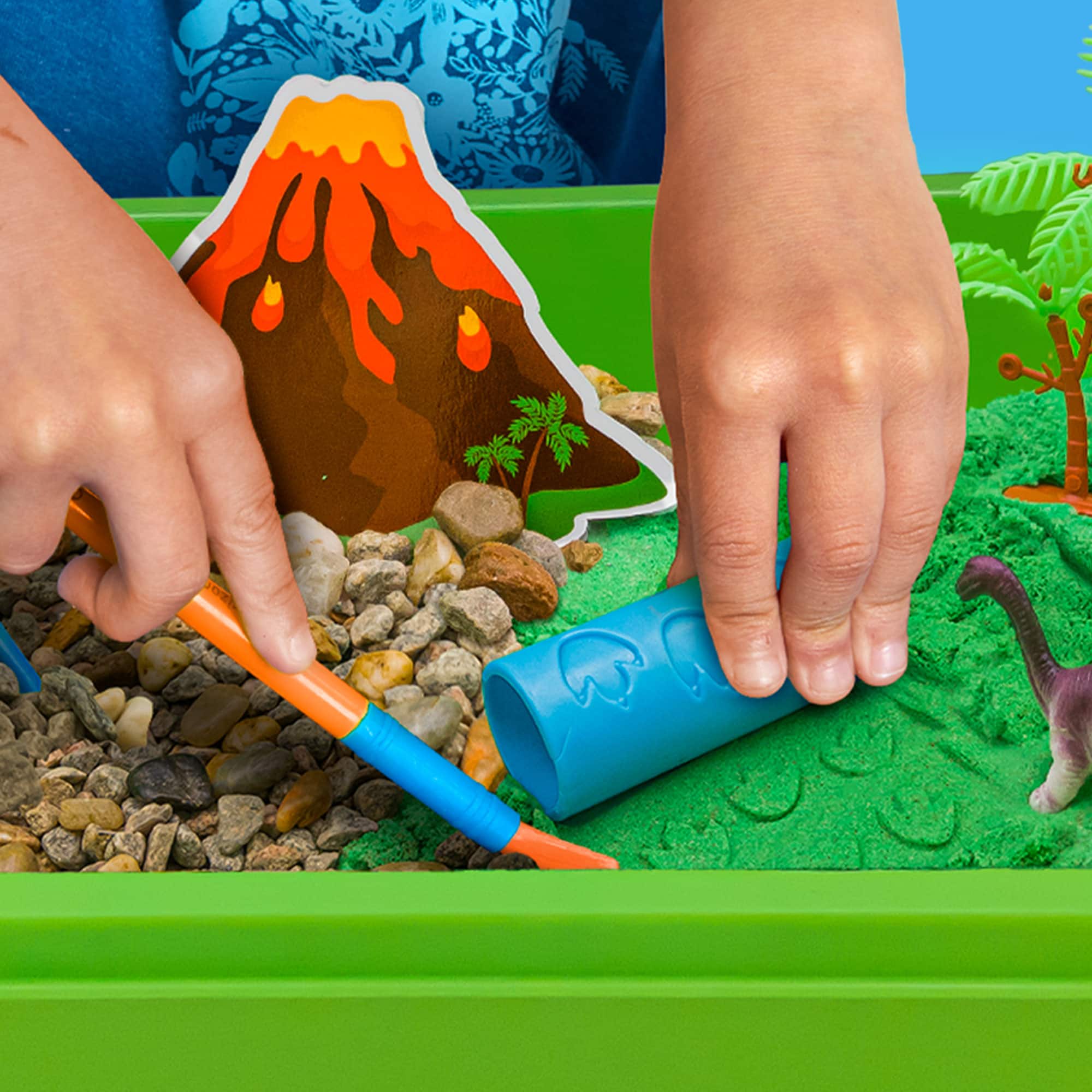 Horizon Made by Me Galaxy Dinosaur Sensory Bin