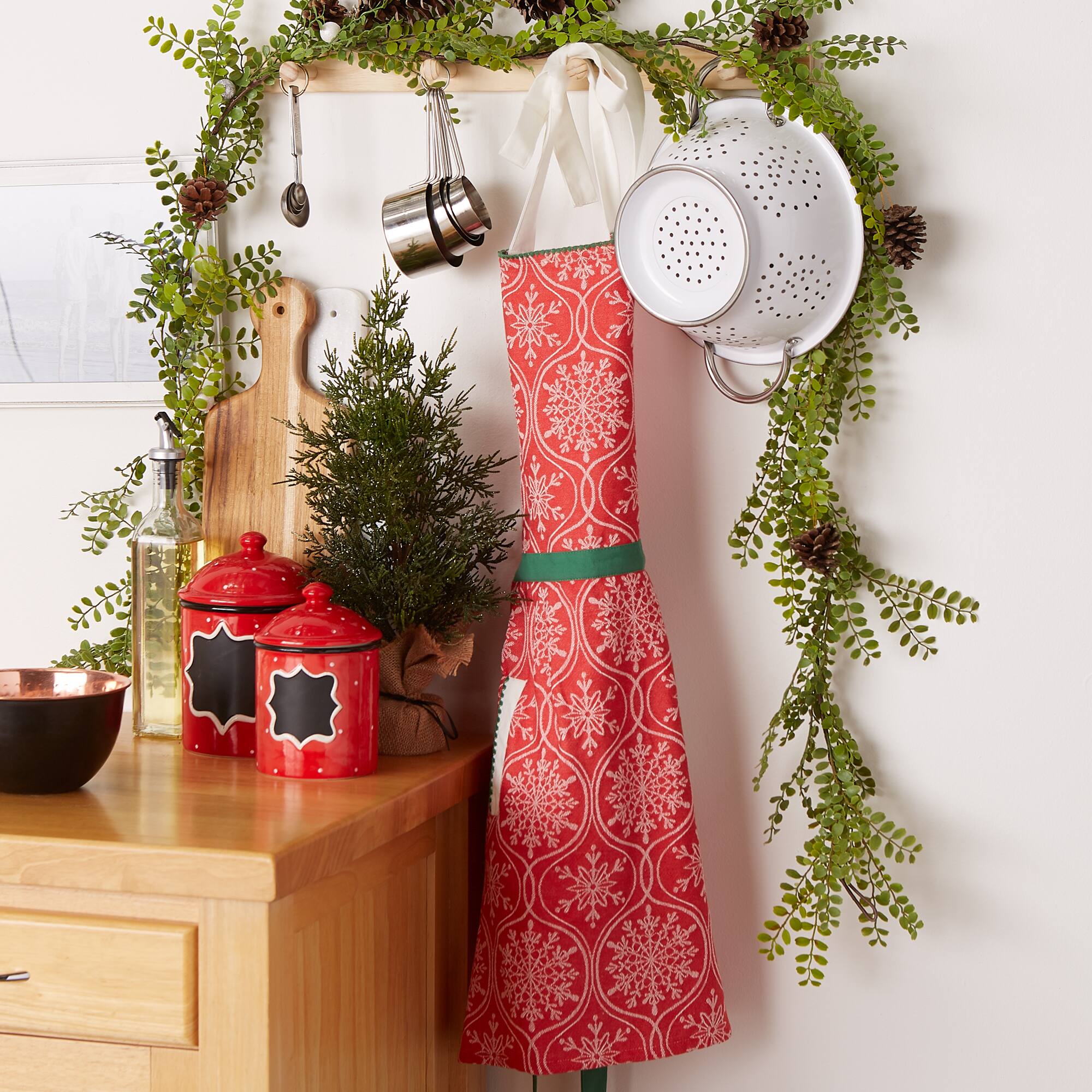 DII® Joyful Snowflakes Jacquard Collection Apron