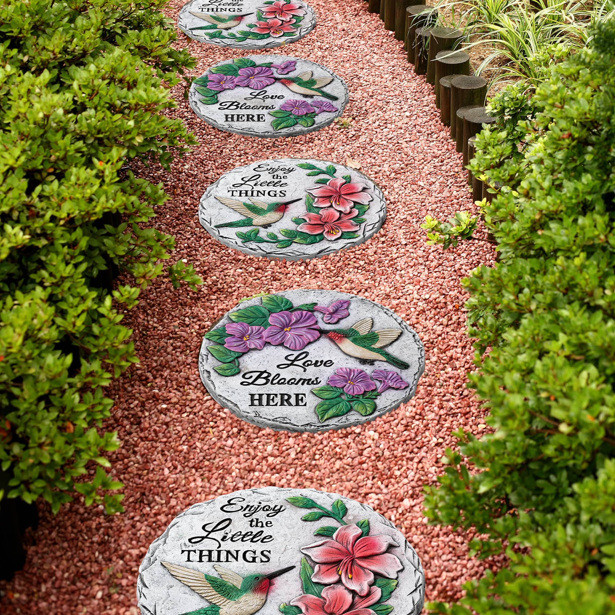 Glitzhome&#xAE; 10&#x22; Cement Hummingbird &#x26; Flower Textured Stepping Stones Set