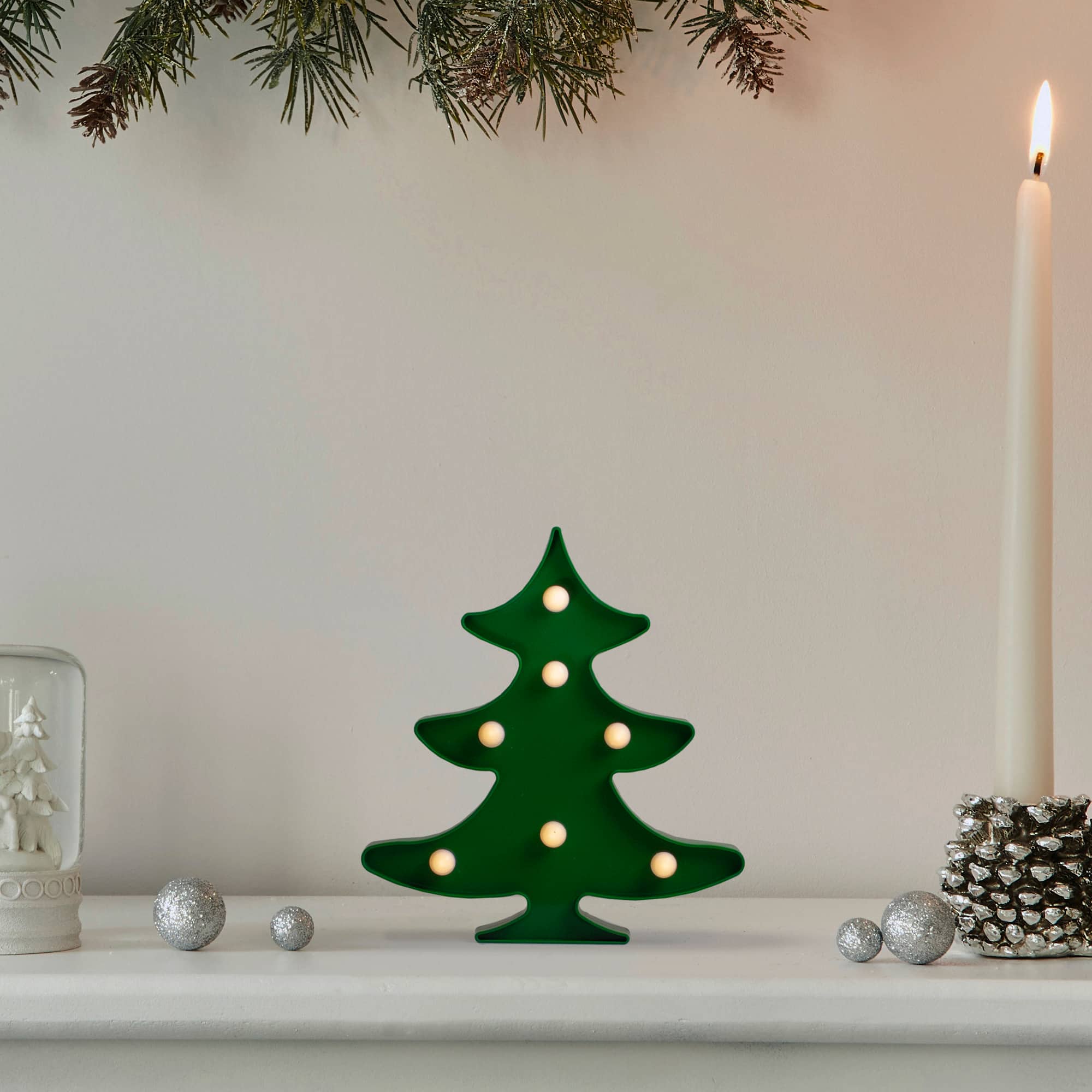 8.75&#x22; Green Christmas Tree Marquee Wall Sign