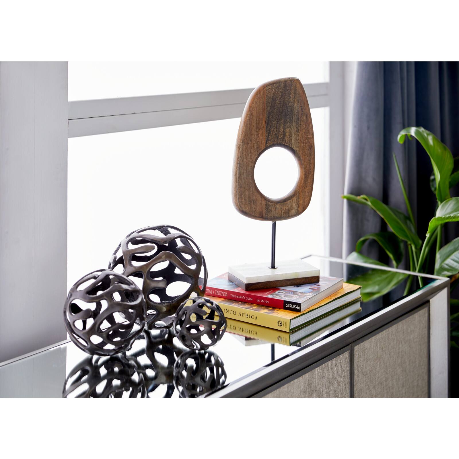 18&#x22; Brown Mango Wood Modern Sculpture