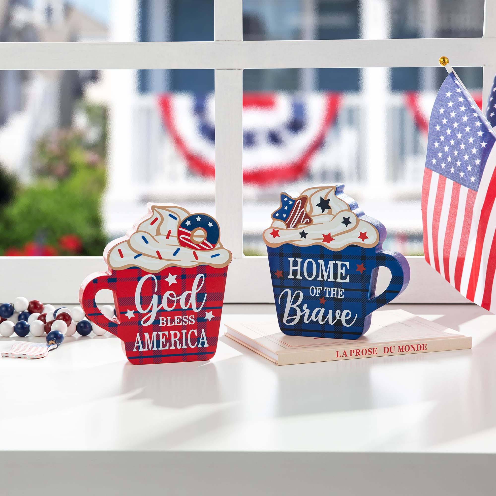 Glitzhome&#xAE; Patriotic Americana Coffee Cup Table D&#xE9;cor Set