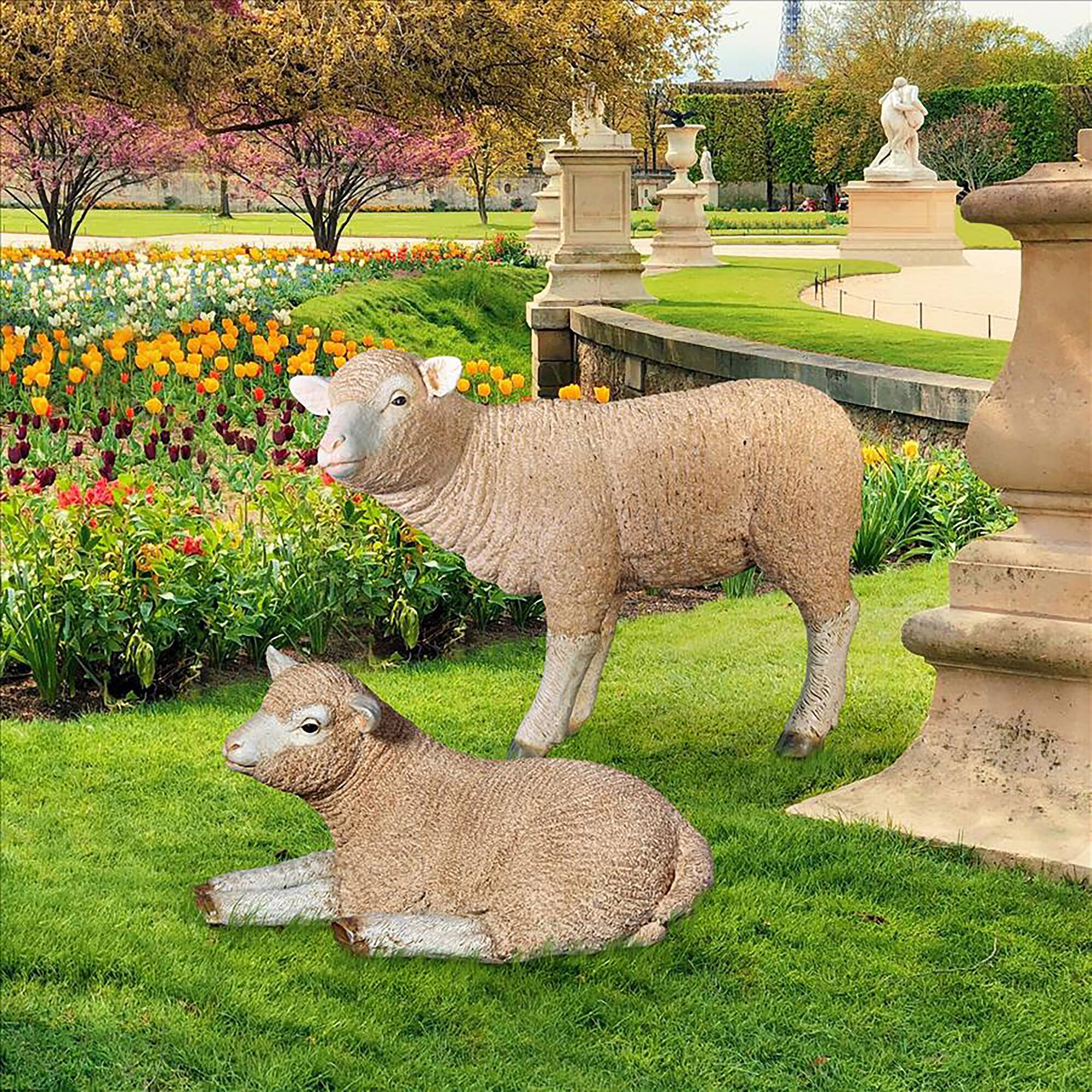 Design Toscano Merino Ewe Life-Size Lambs Statue Set