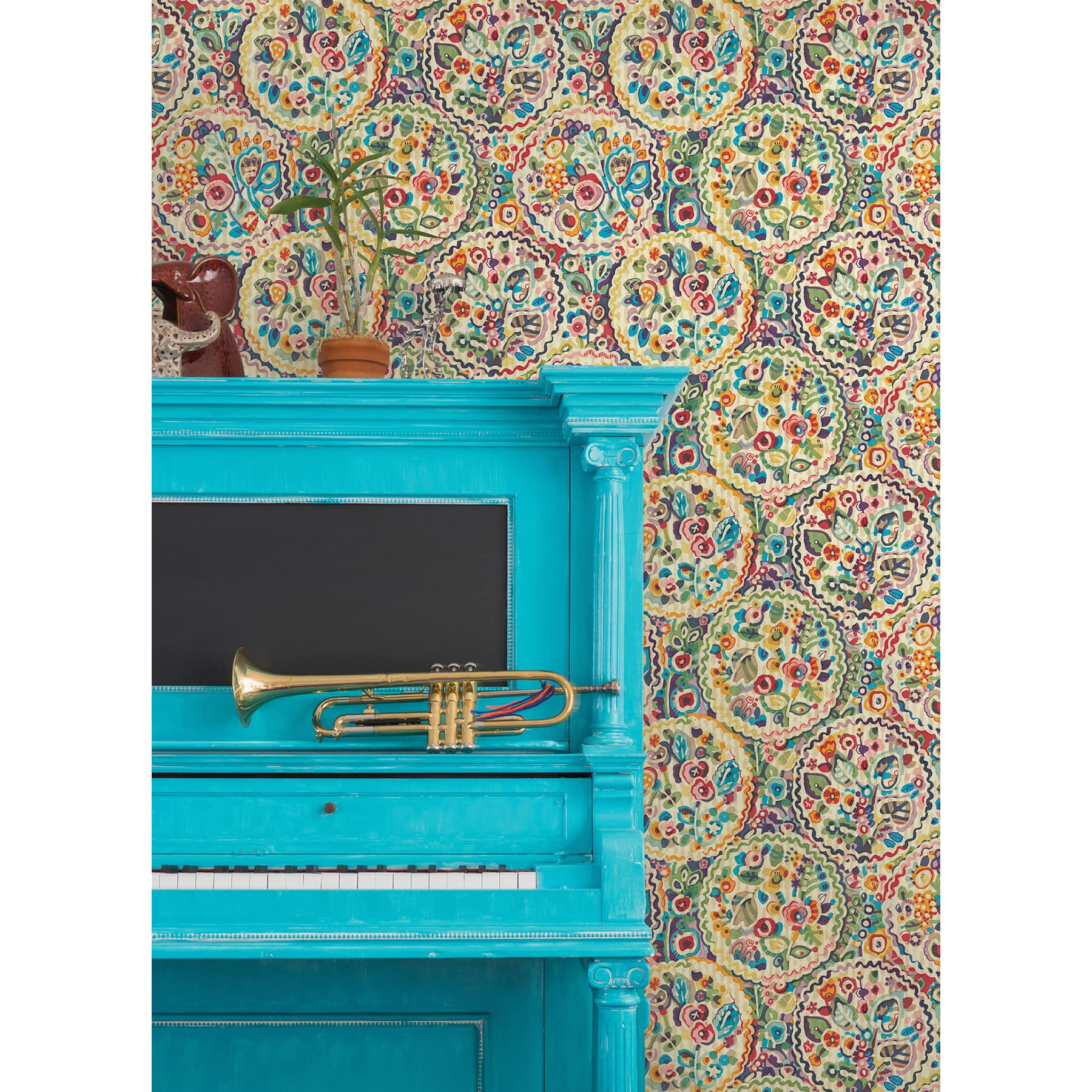 Caroline et Bettina Multicolor Camille Peel &#x26; Stick Wallpaper