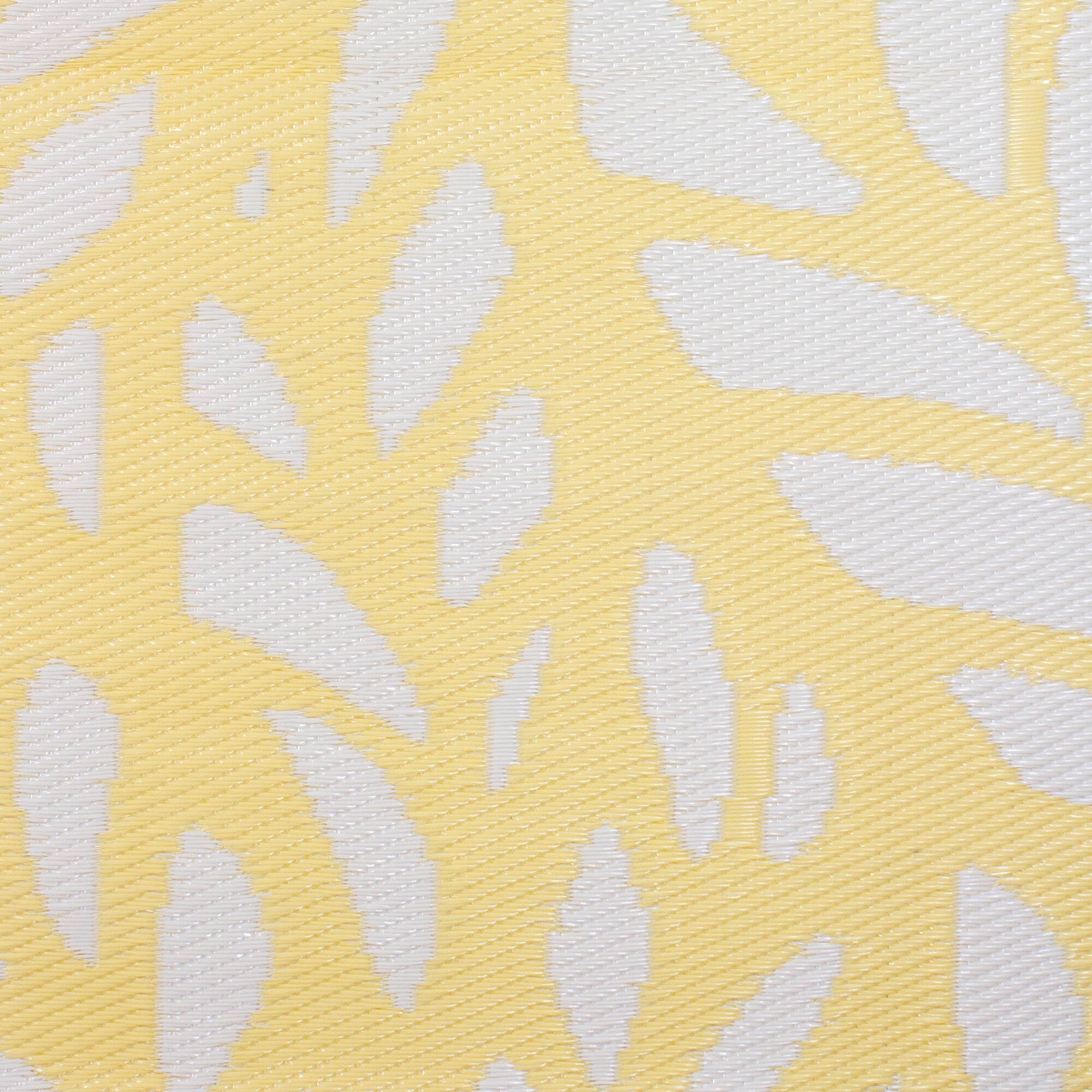 Yellow &#x26; White Floral Rectangular Outdoor Area Rug, 4ft. x 6ft.