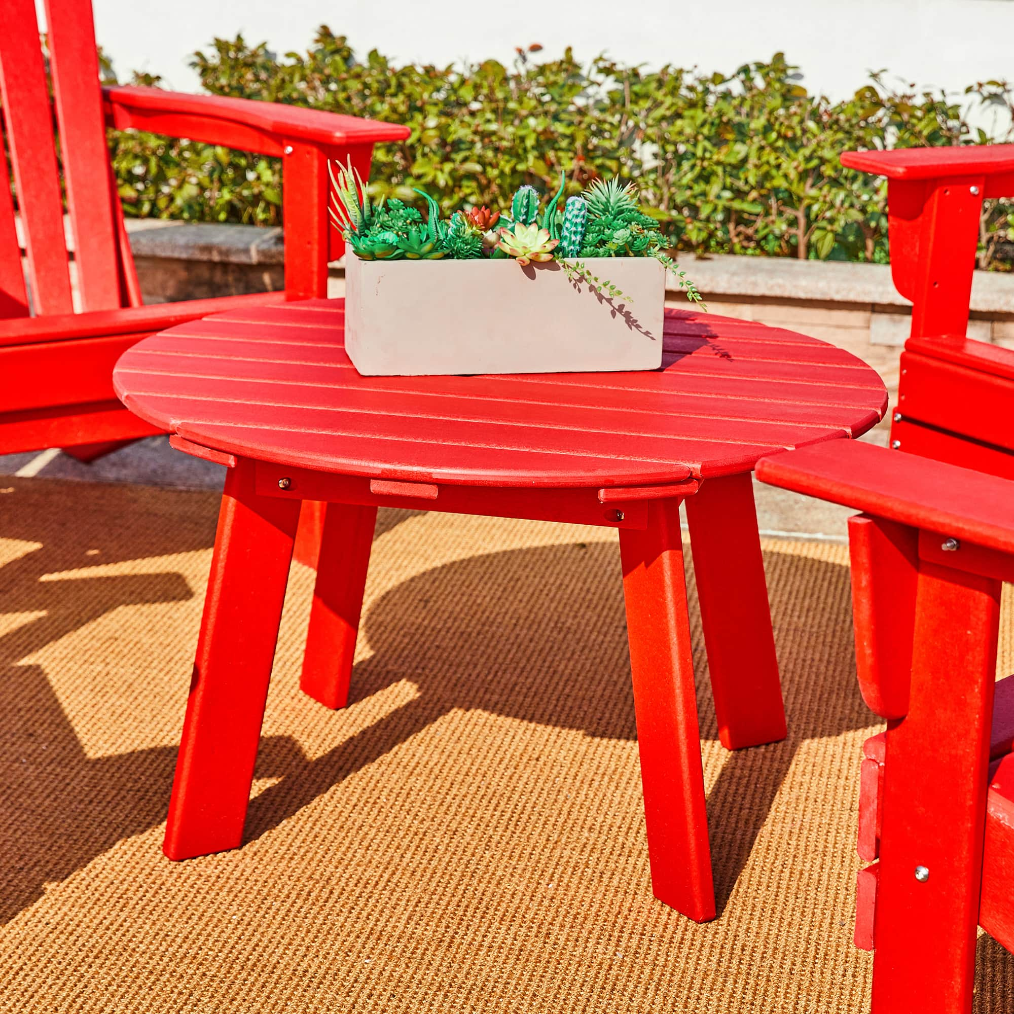 Glitzhome&#xAE; 32&#x22; Red Round Outdoor Coffee Table