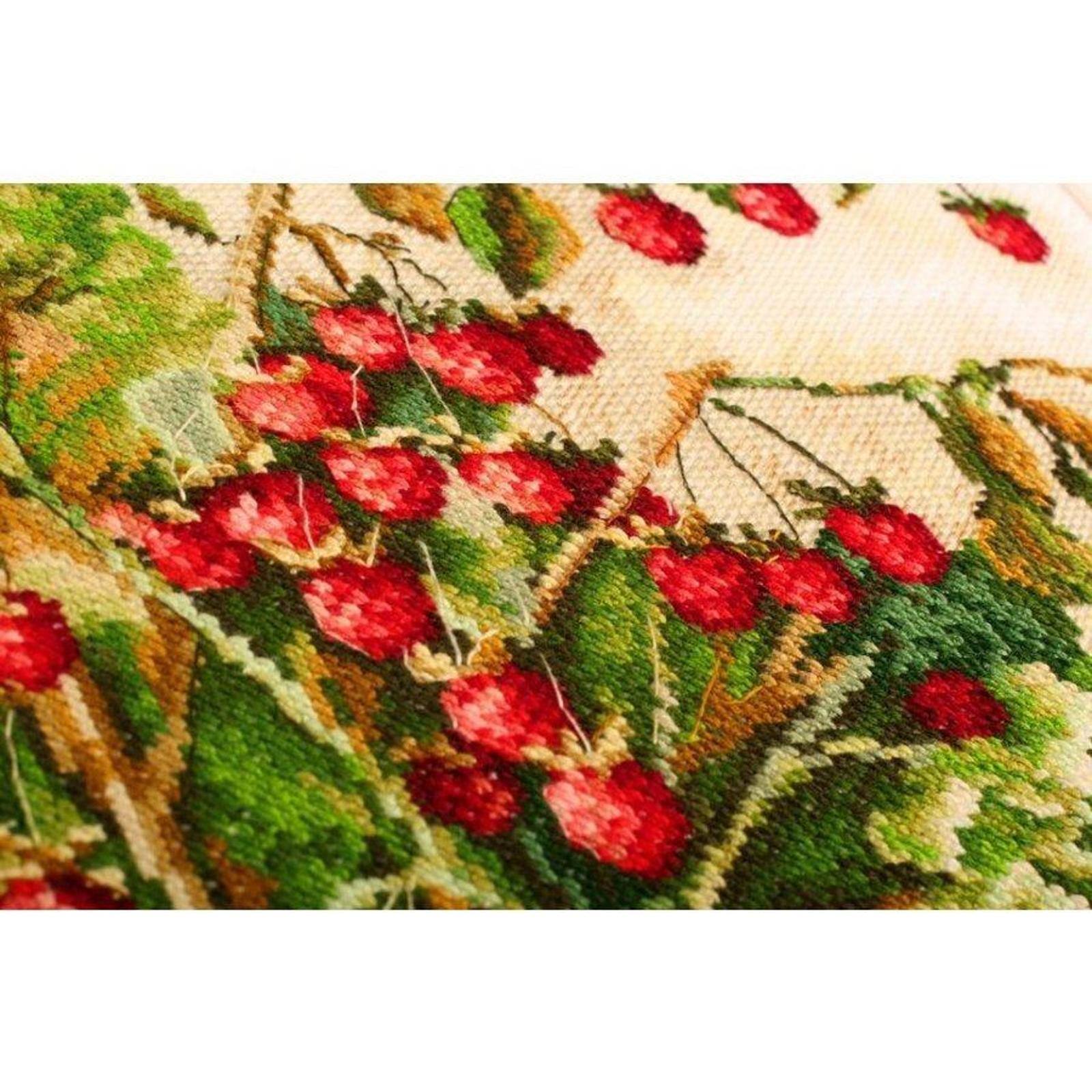 RTO Hydrangea And Raspberry Cross Stitch Kit