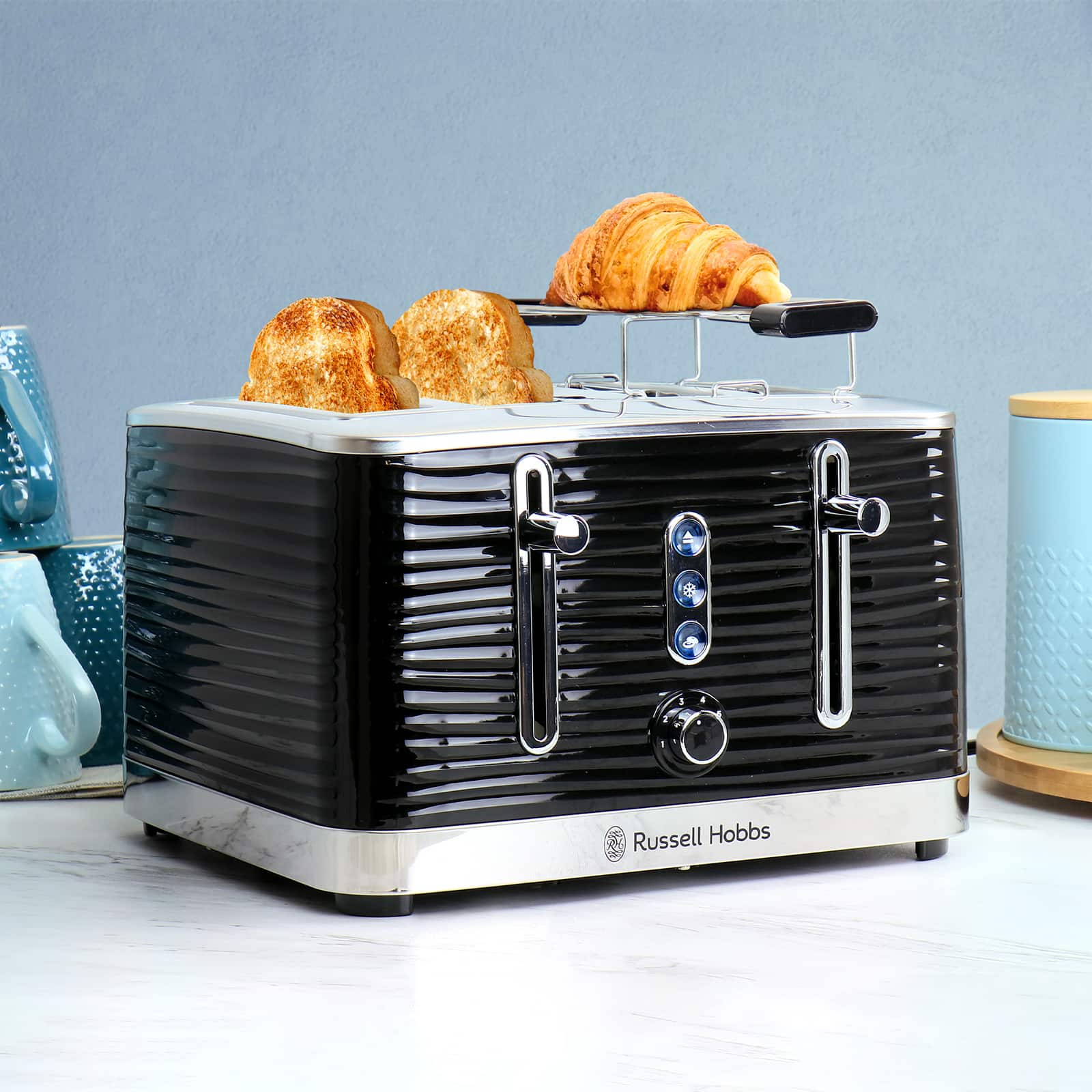 Russell Hobbs Black Retro Style 4 Slice Toaster