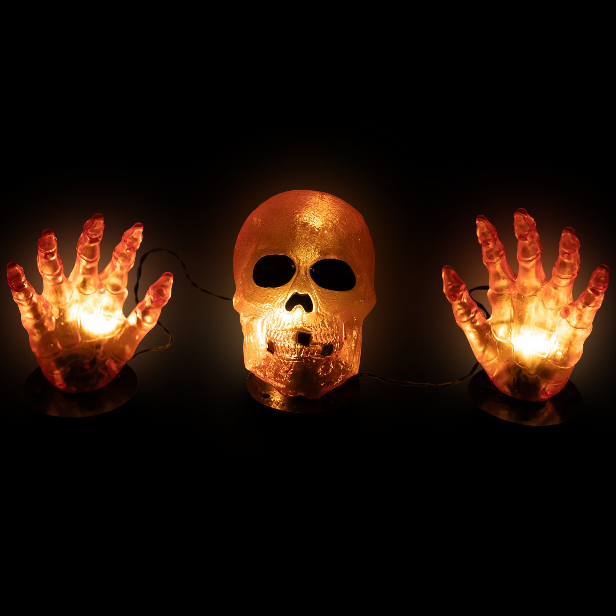8.5&#x22; Lighted Orange Skull &#x26; Hands Outdoor Halloween Decoration