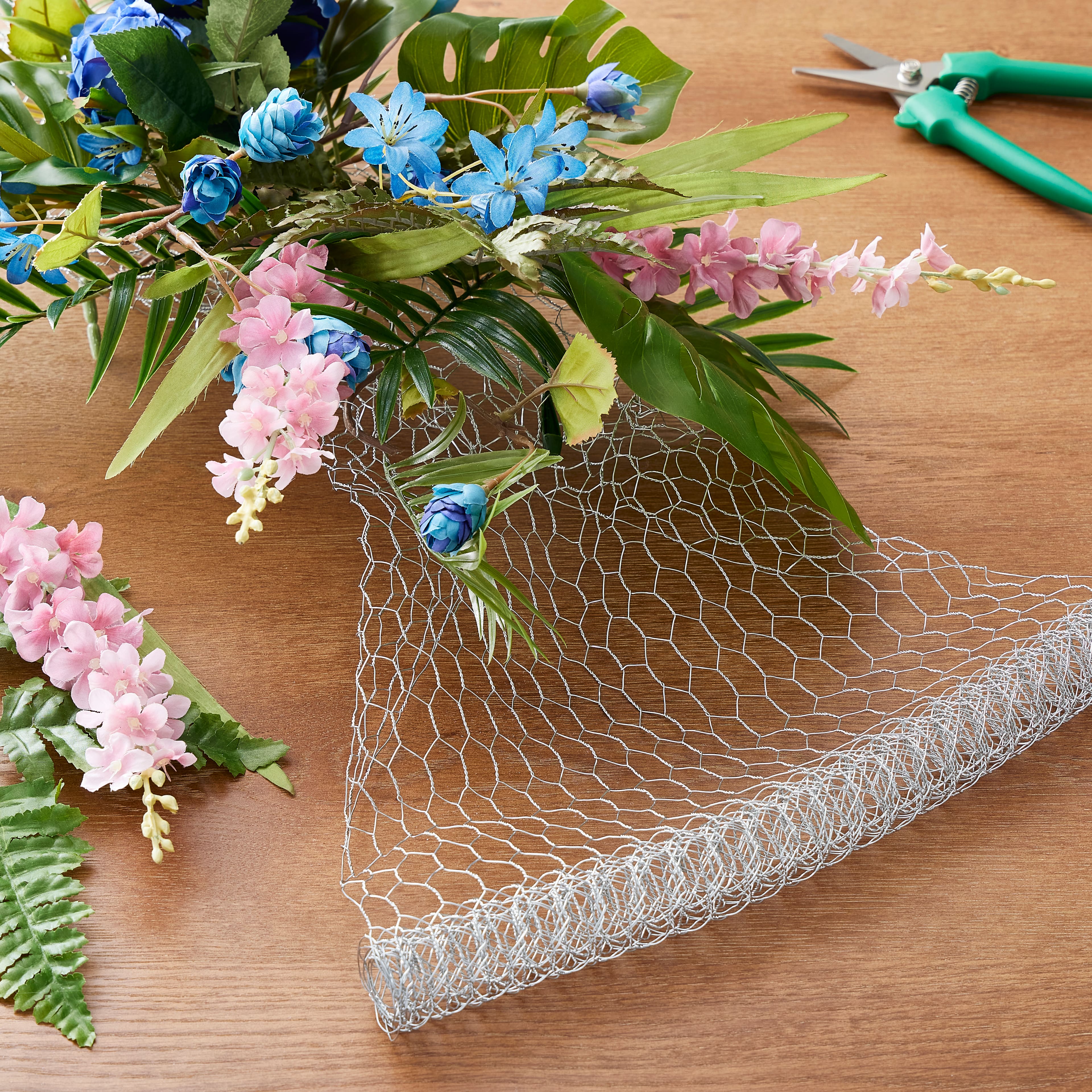 12 Pack: Galvanized Chicken Wire by Ashland®