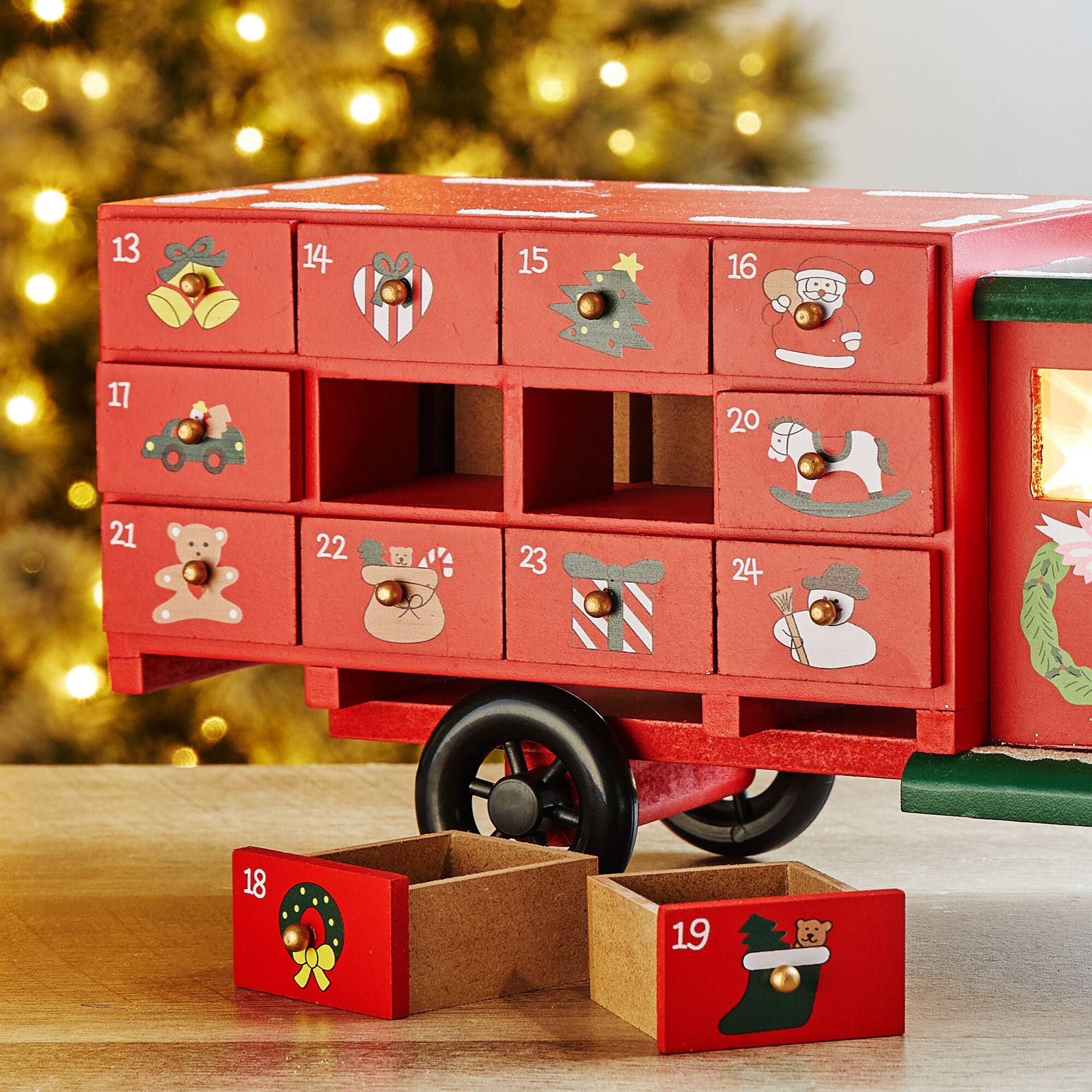 Glitzhome&#xAE; 14.5&#x22; Christmas Truck Countdown D&#xE9;cor