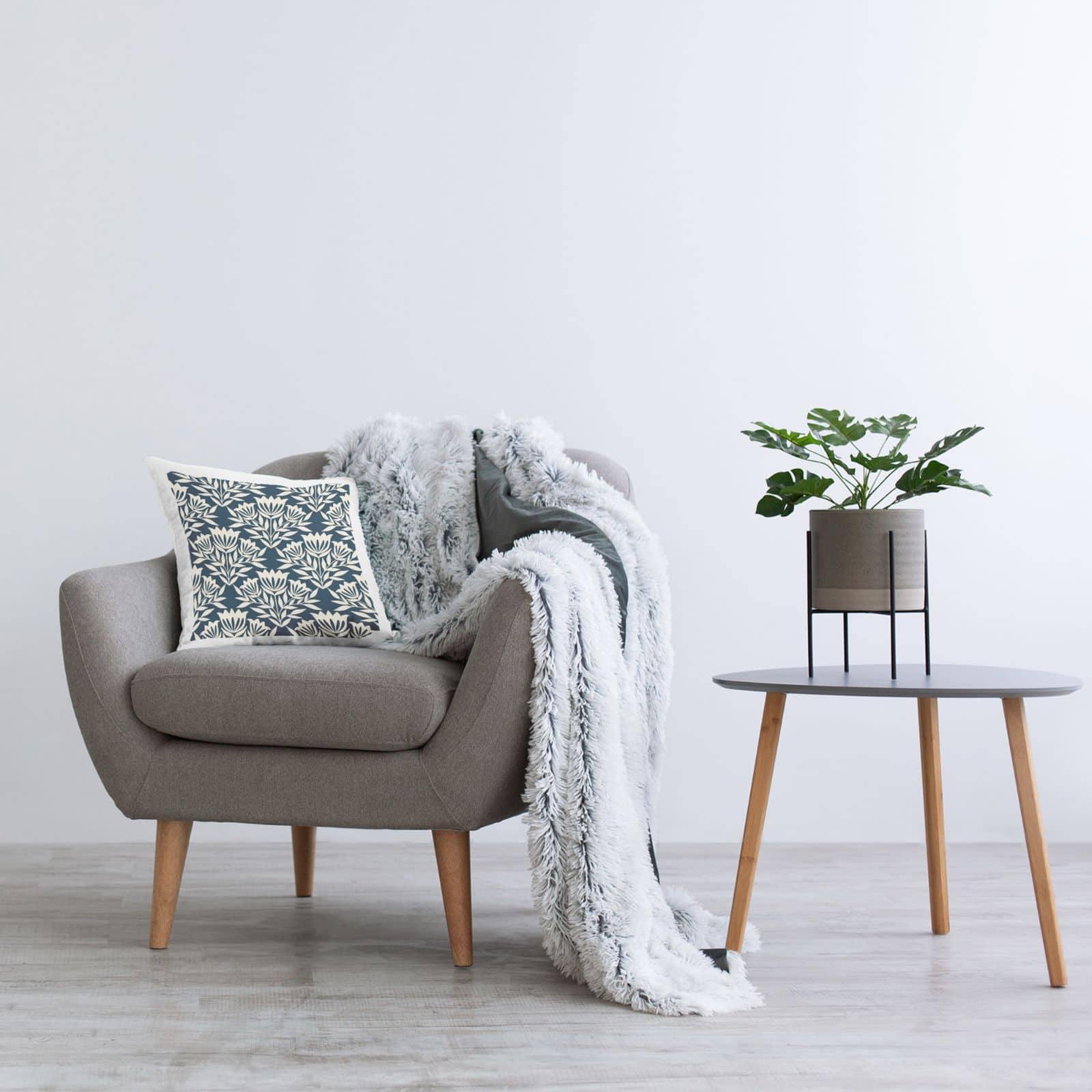 Stupell Industries Traditional Cream Flower Bouquet Repeating Pattern Throw Pillow, 18" x 18"