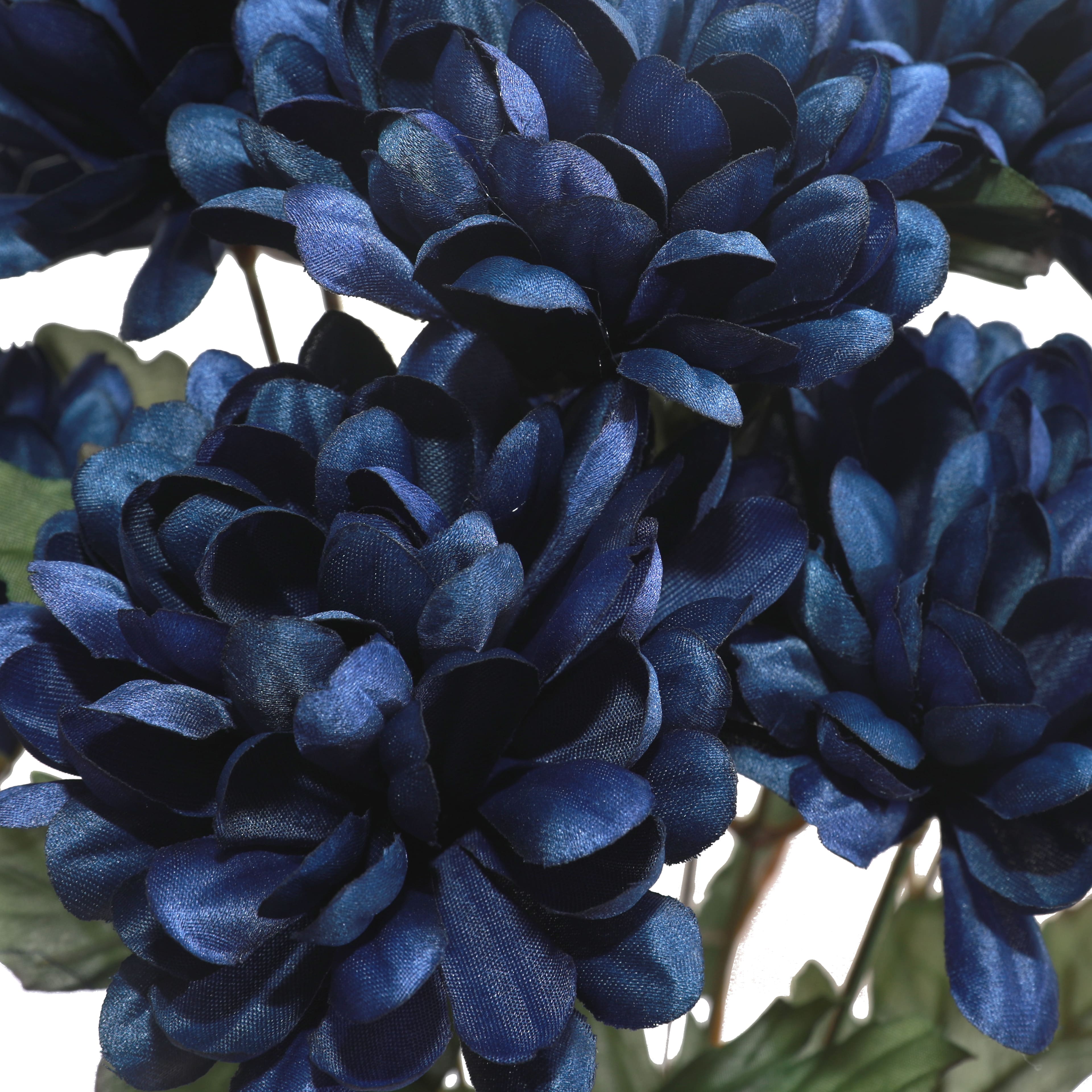 19.5&#x22; Basic Blue Mum Bush by Ashland&#xAE;