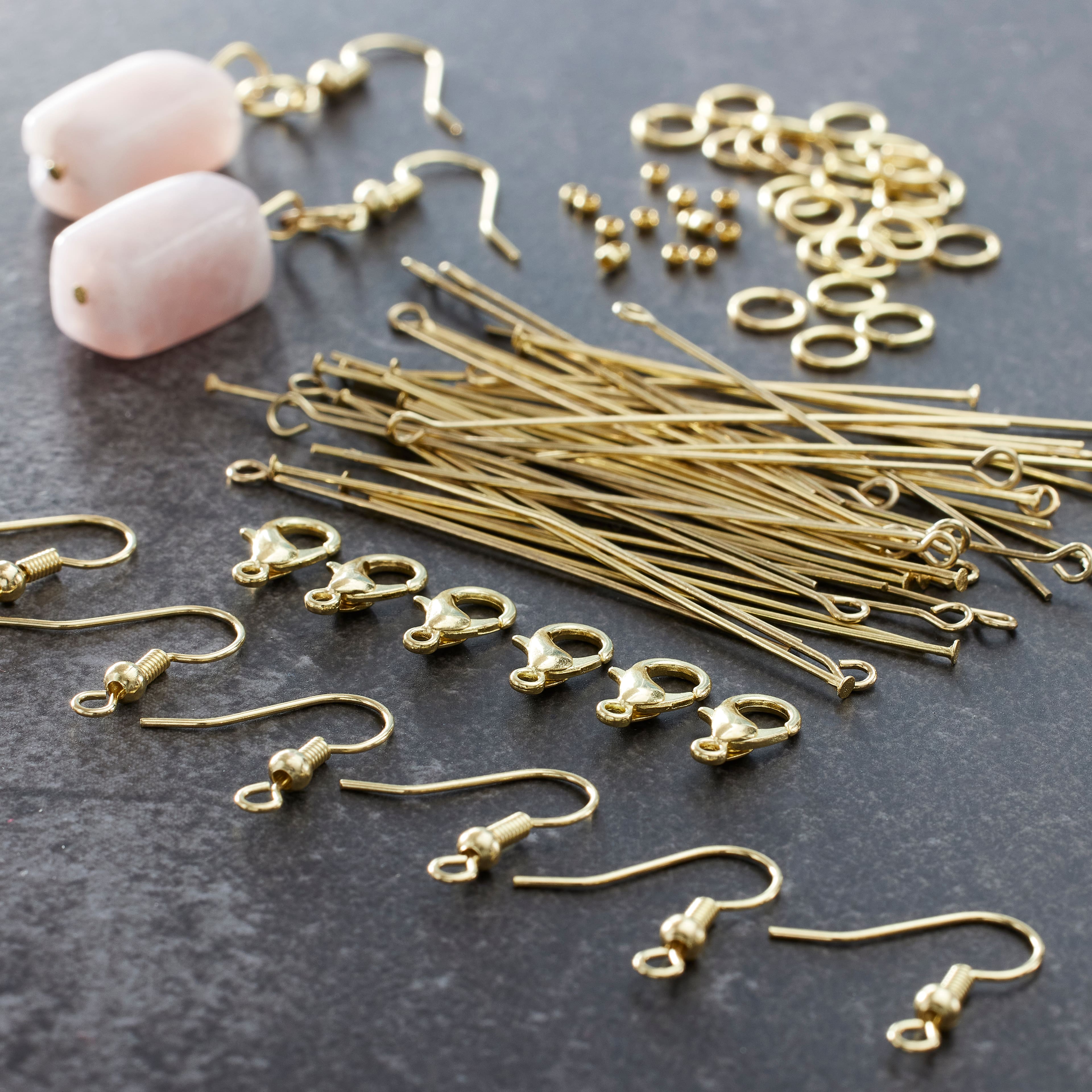 hildie & Jo 779pc Gold Jewelry Findings Kit - Jewelry Clasps & Closures - Beads & Jewelry Making