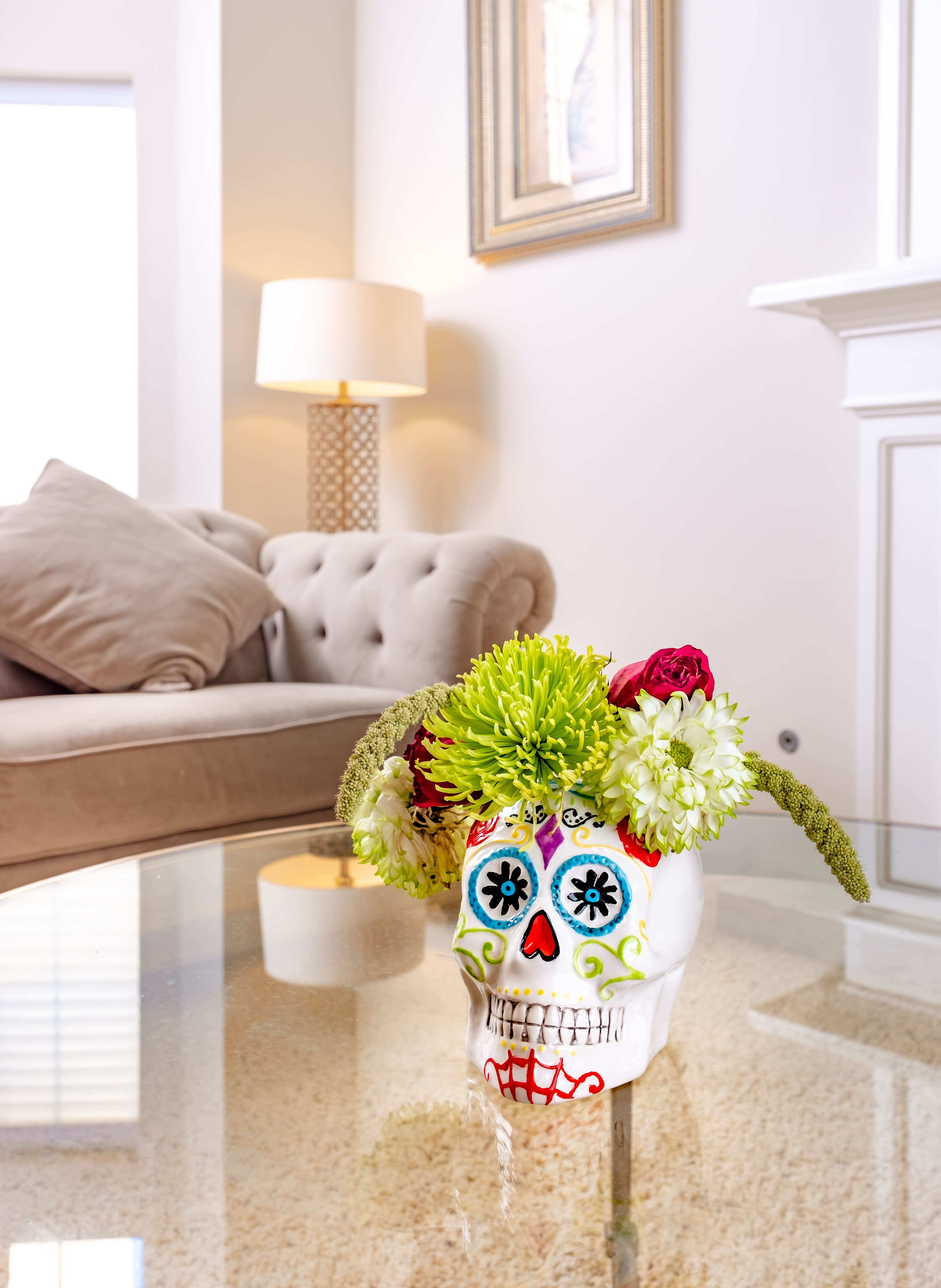 Flora Bunda Large Ceramic Skull Planter