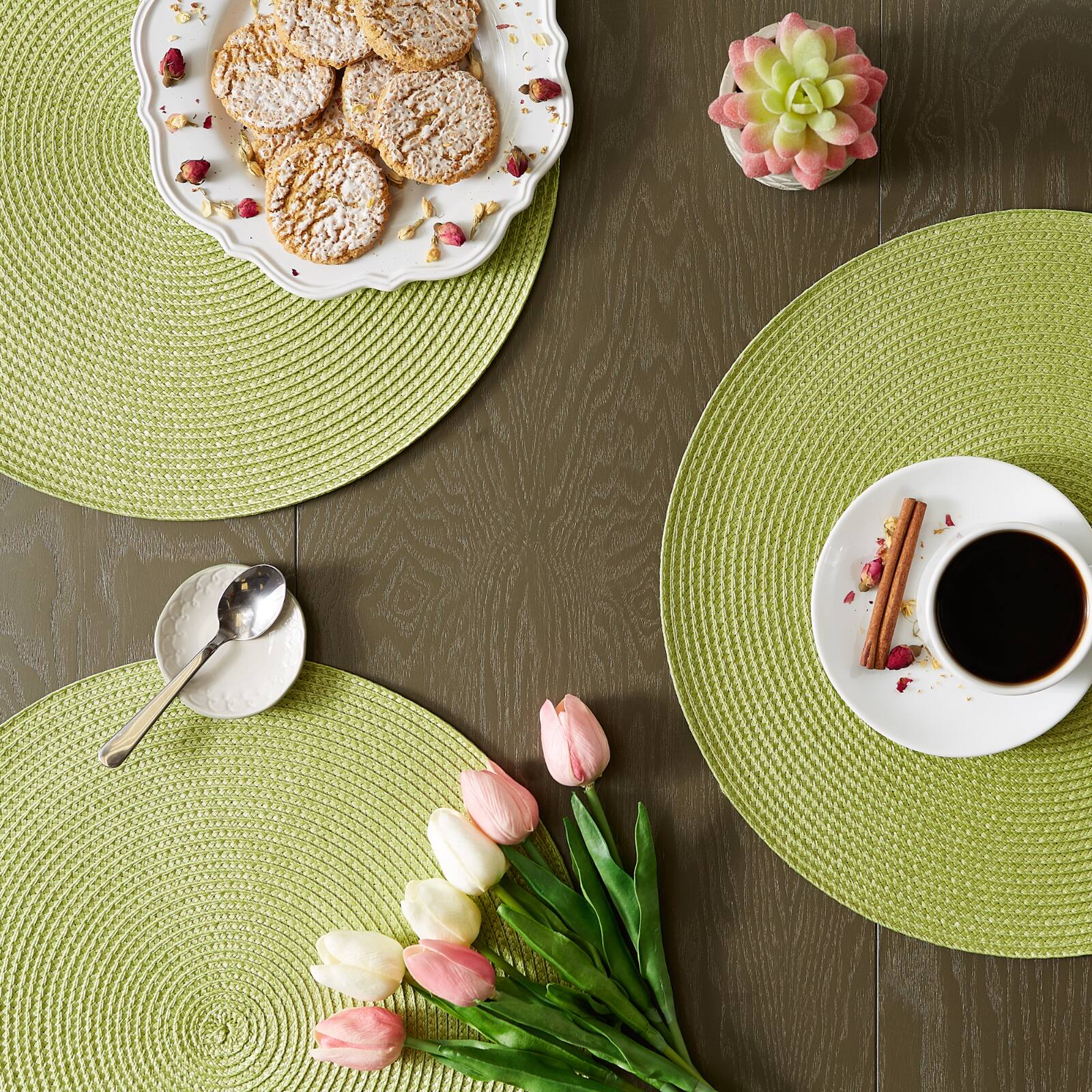 DII® Round Plastic Woven Placemats, 6ct.