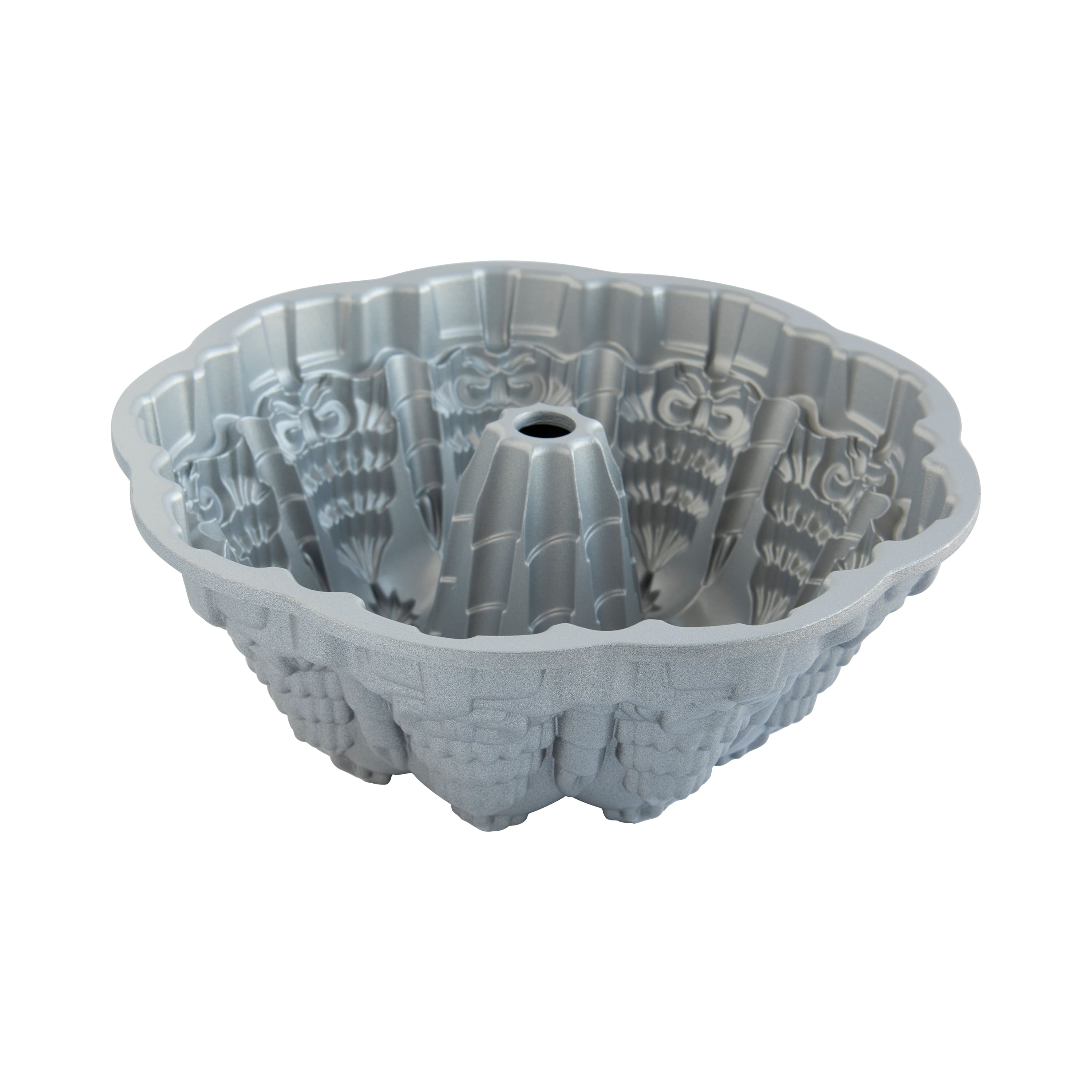 Nordic Ware Very Merry Bundt&#xAE; Pan