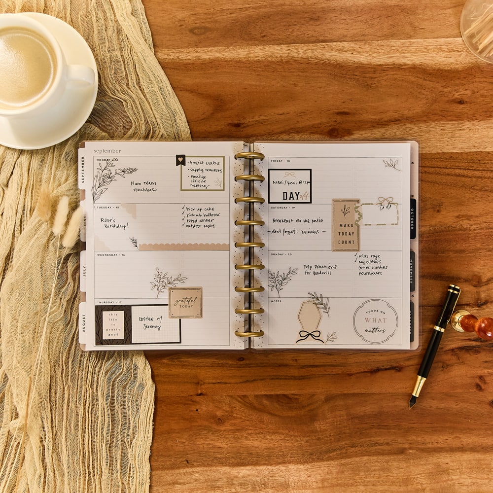 The Classic Happy Planner&#xAE; Heritage Charm