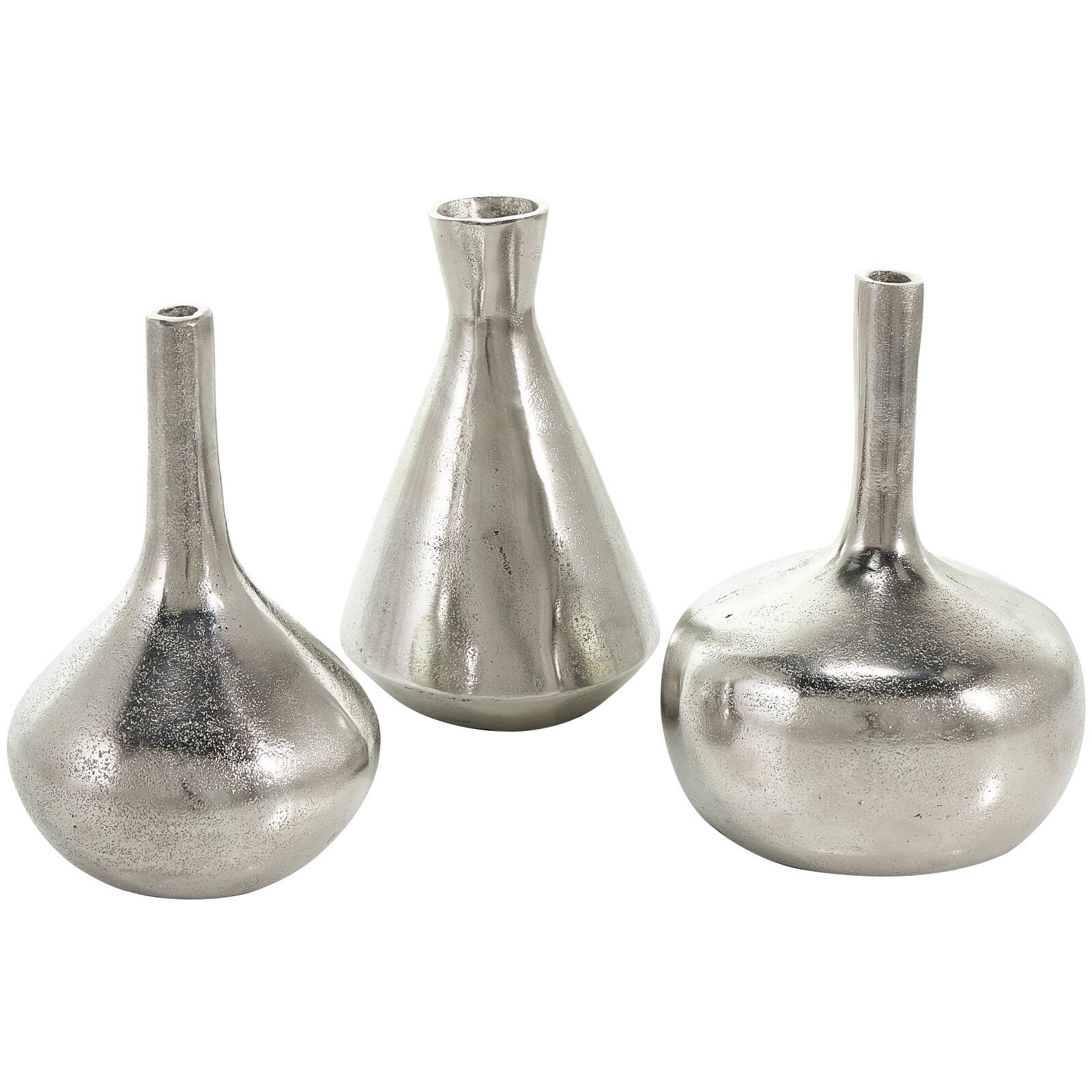 CosmoLiving by Cosmopolitan Contemporary Aluminum Vase Set