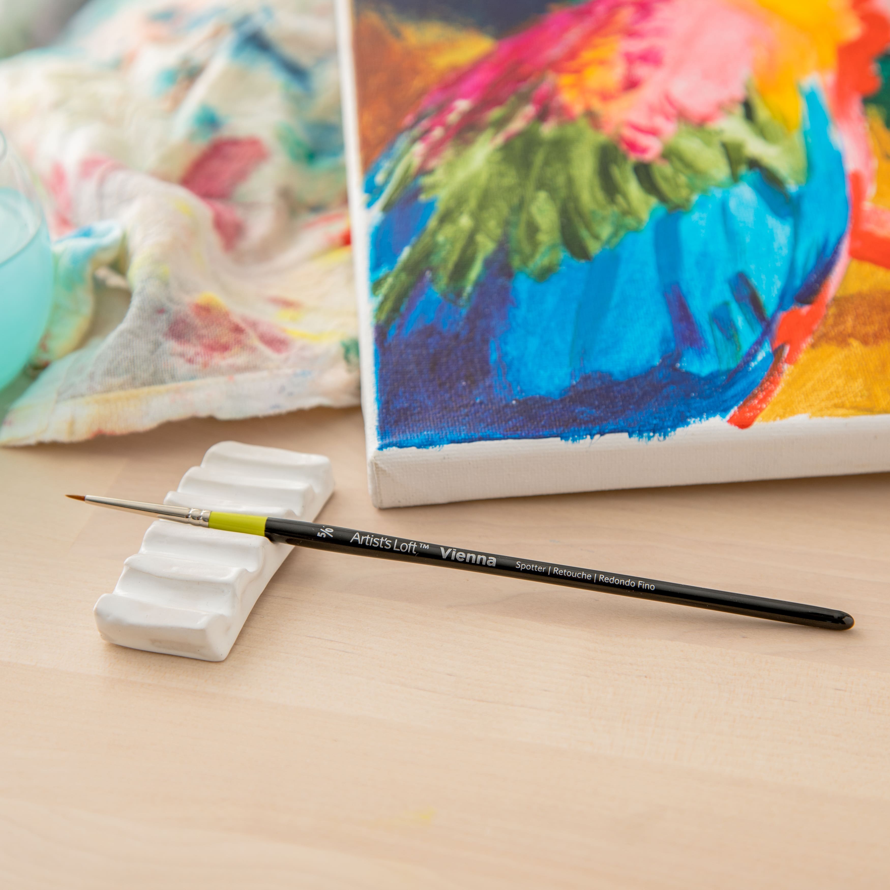 Golden Taklon Short Handle Spotter Brush by Artist&#x27;s Loft&#x2122; Vienna 