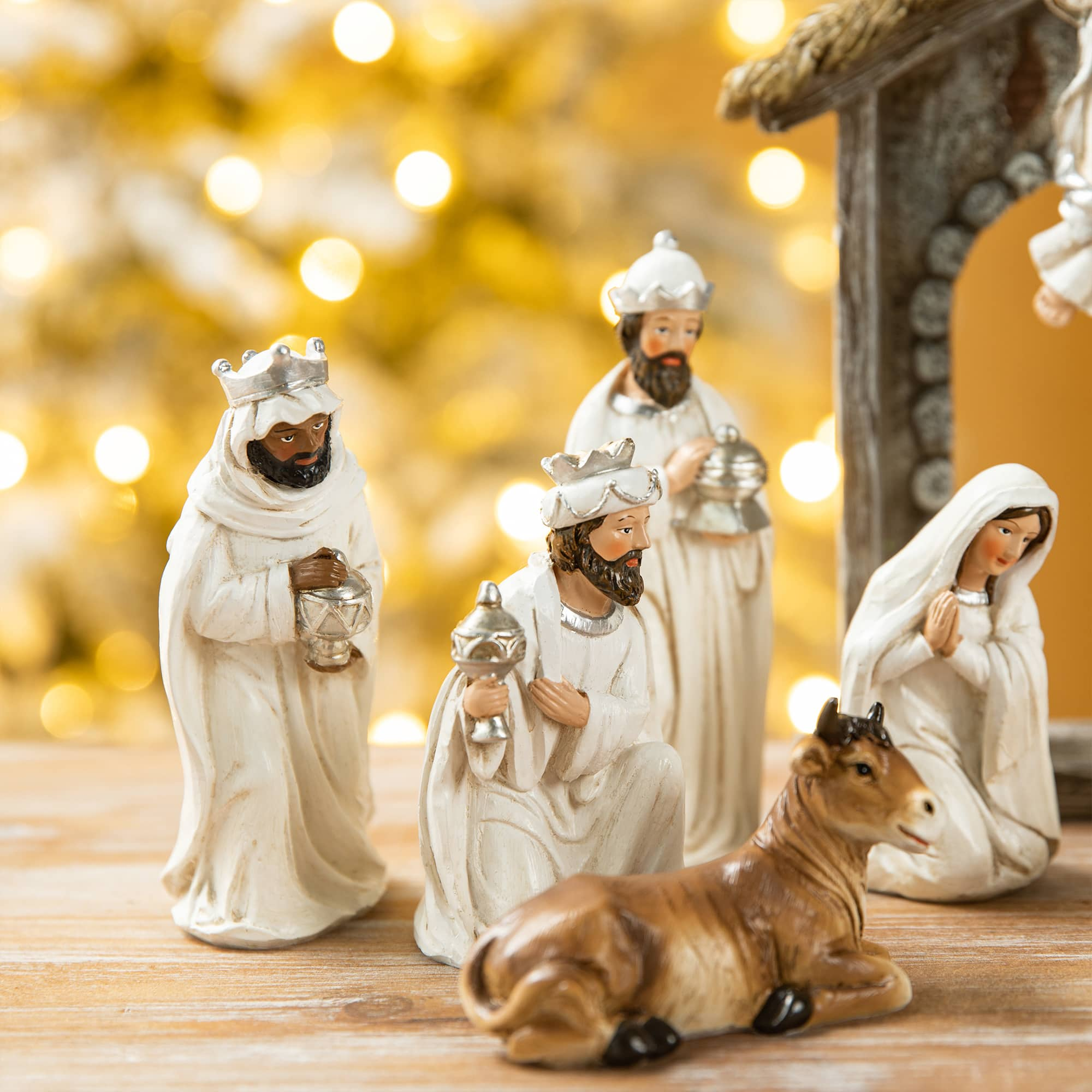 Glitzhome&#xAE; 11 Piece Ivory Nativity Figurine Set